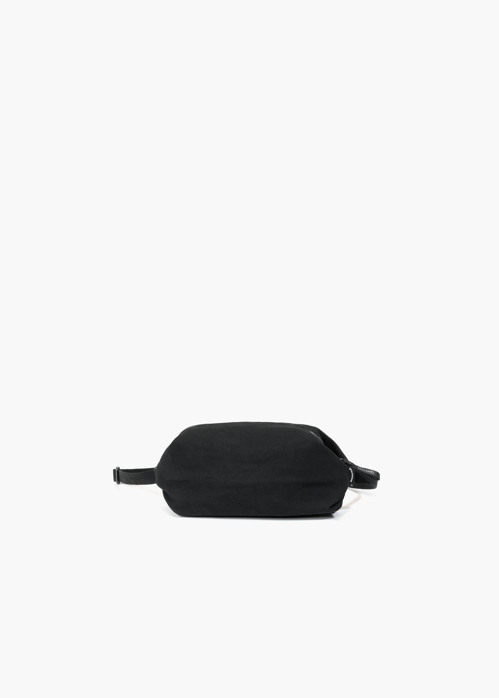Sling Bag – All Black - QWSTION