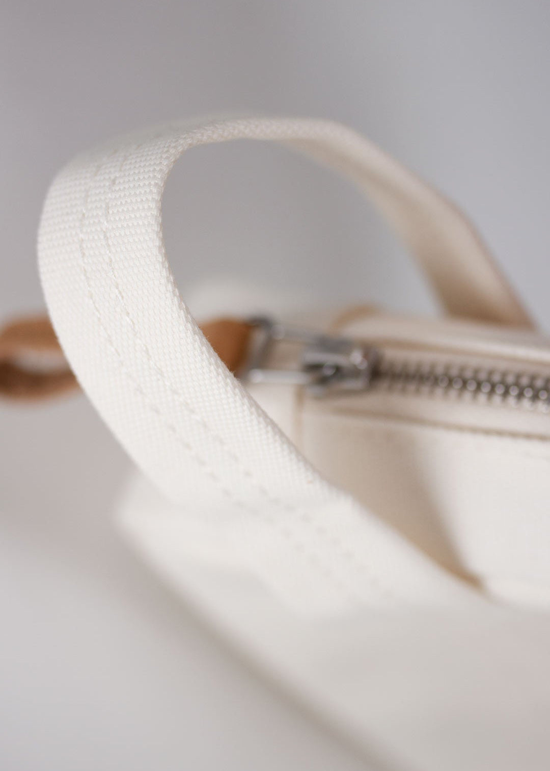 Bananatex Travel Kit Medium – Natural White - QWSTION