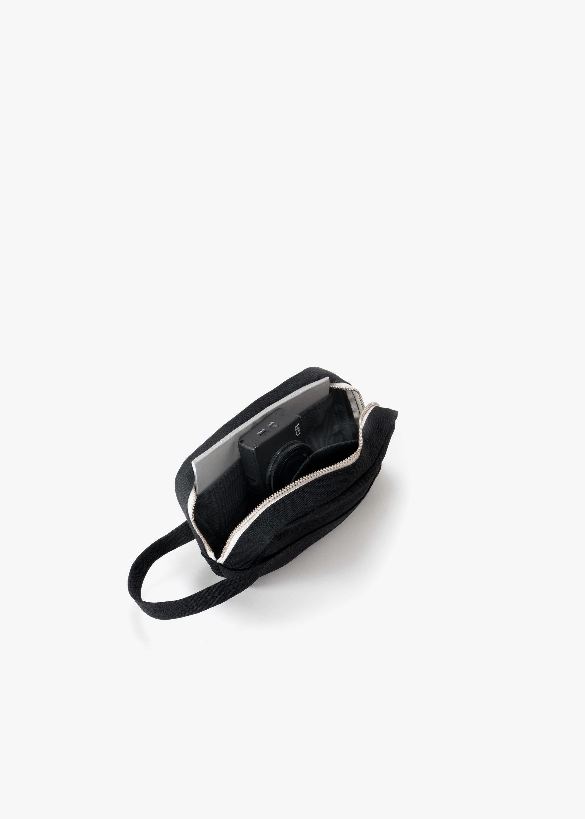 Bananatex Travel Kit Small – All Black - QWSTION
