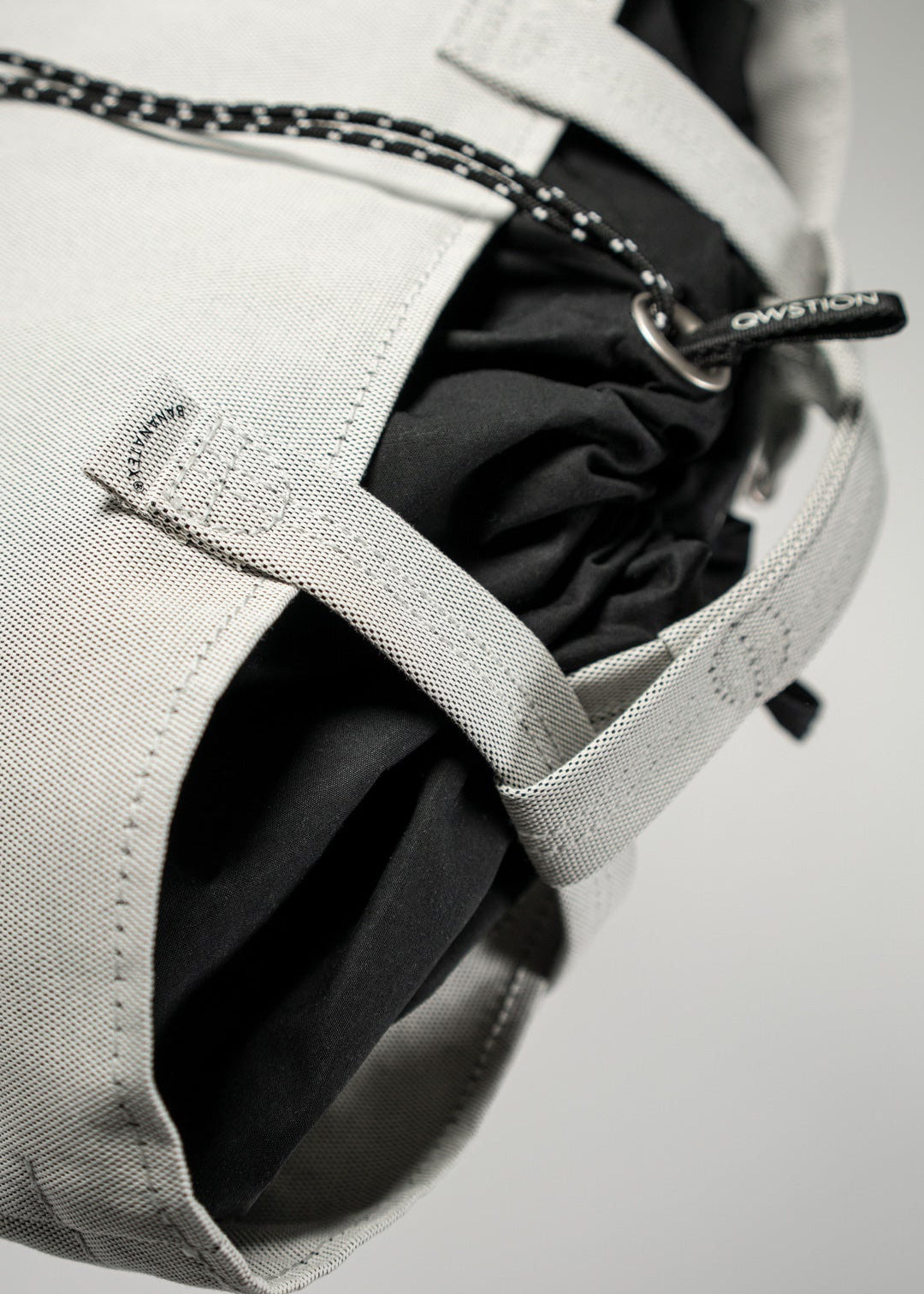 Bananatex Tote Bag Large – Gravel / Raven - QWSTION