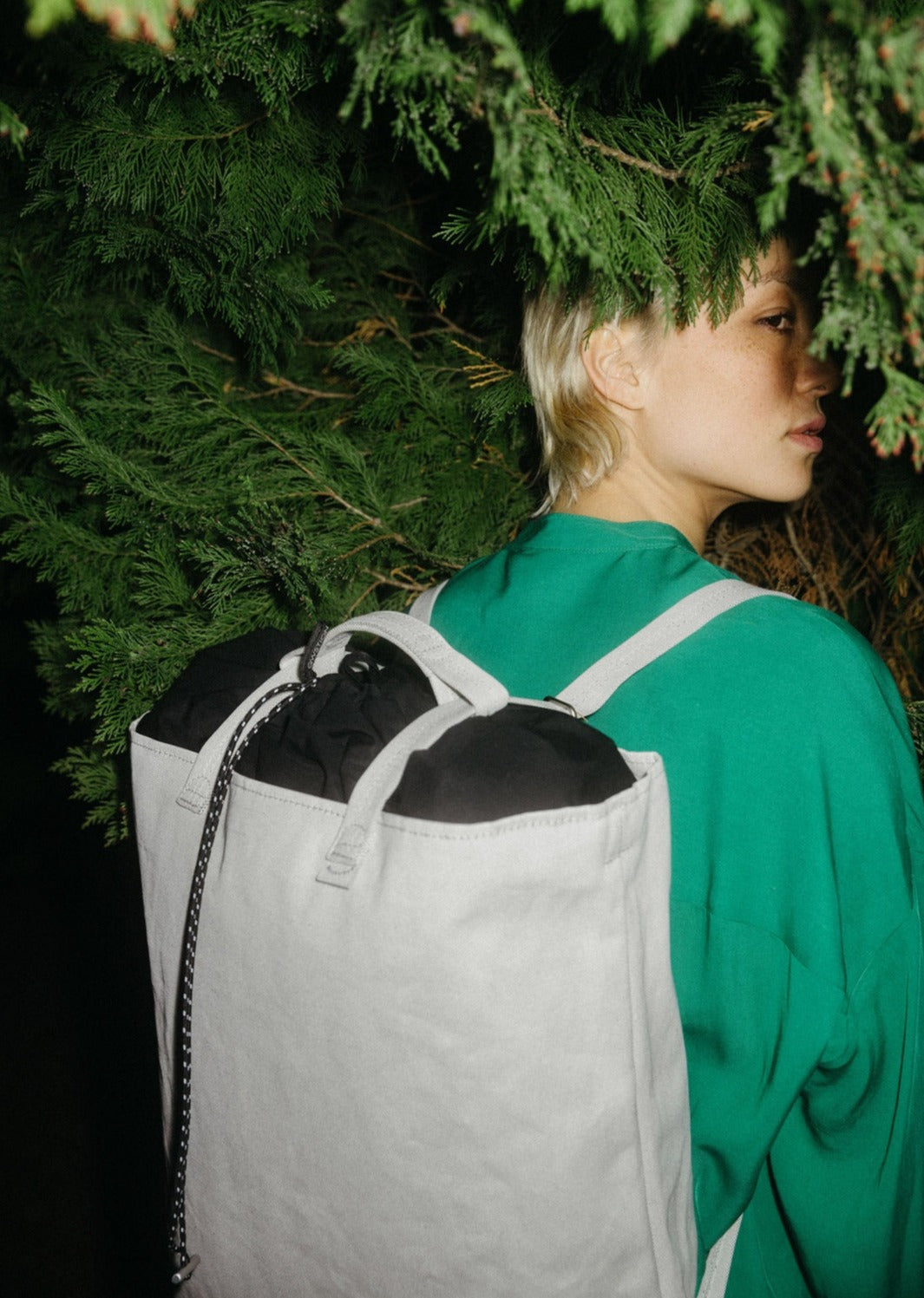 Bananatex Tote Bag Large – Gravel / Raven - QWSTION