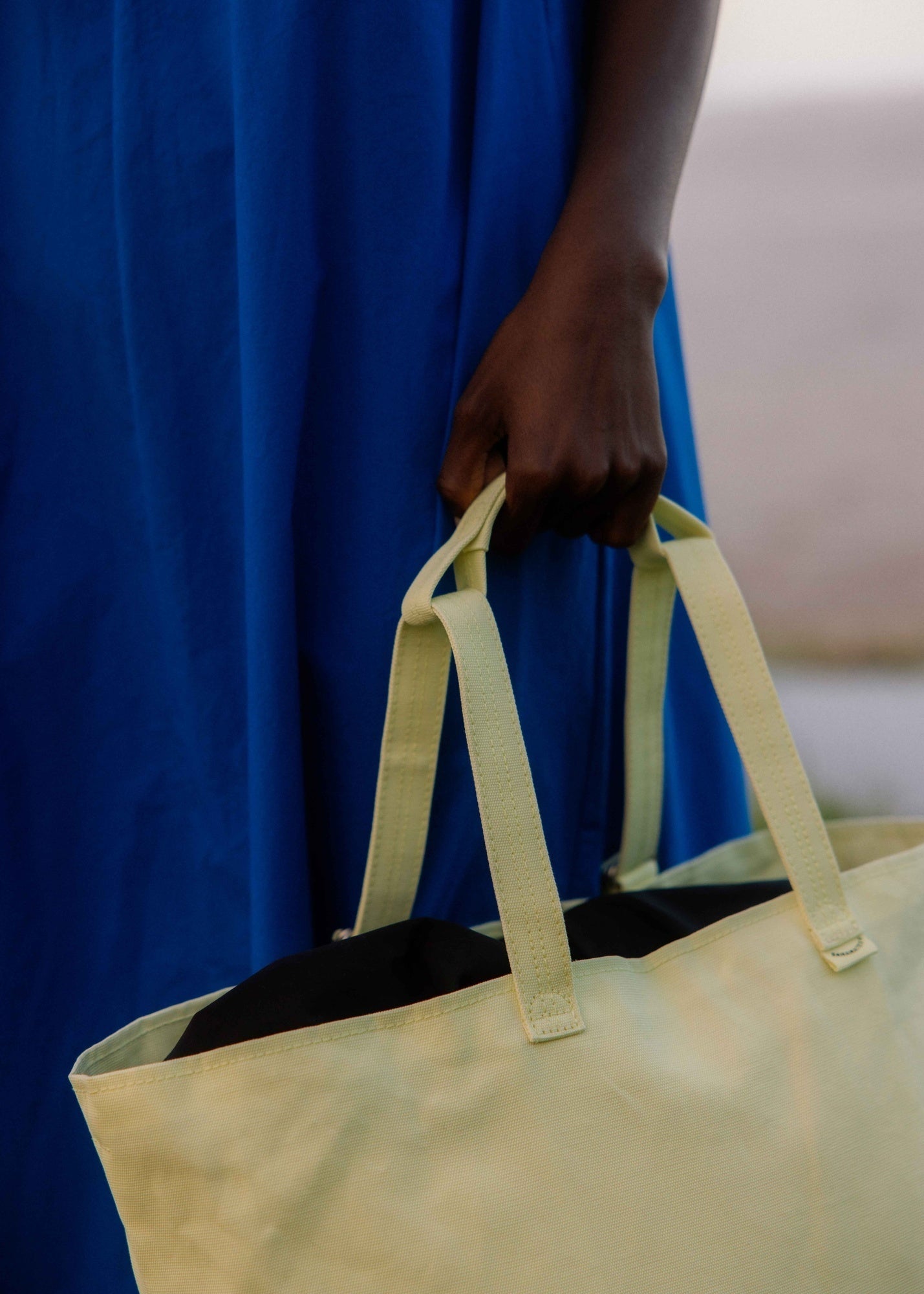 Bananatex Tote Bag Medium – Pale Yellow / Raven - QWSTION