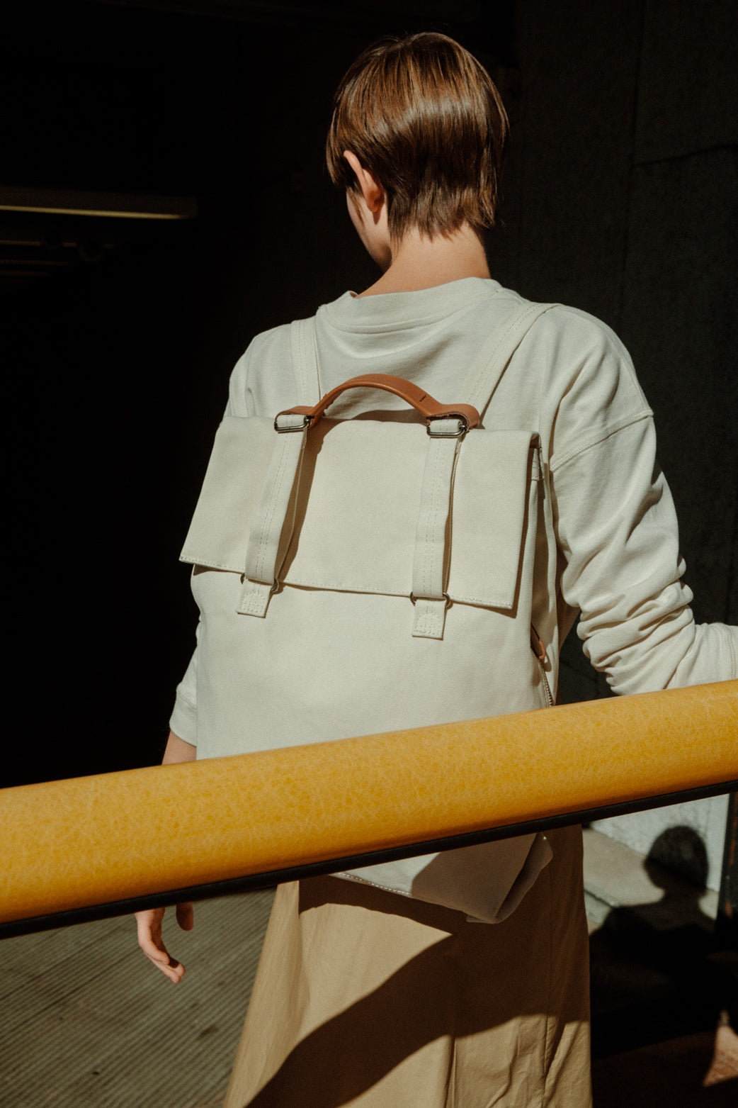 Flap Tote Medium – Natural White - QWSTION