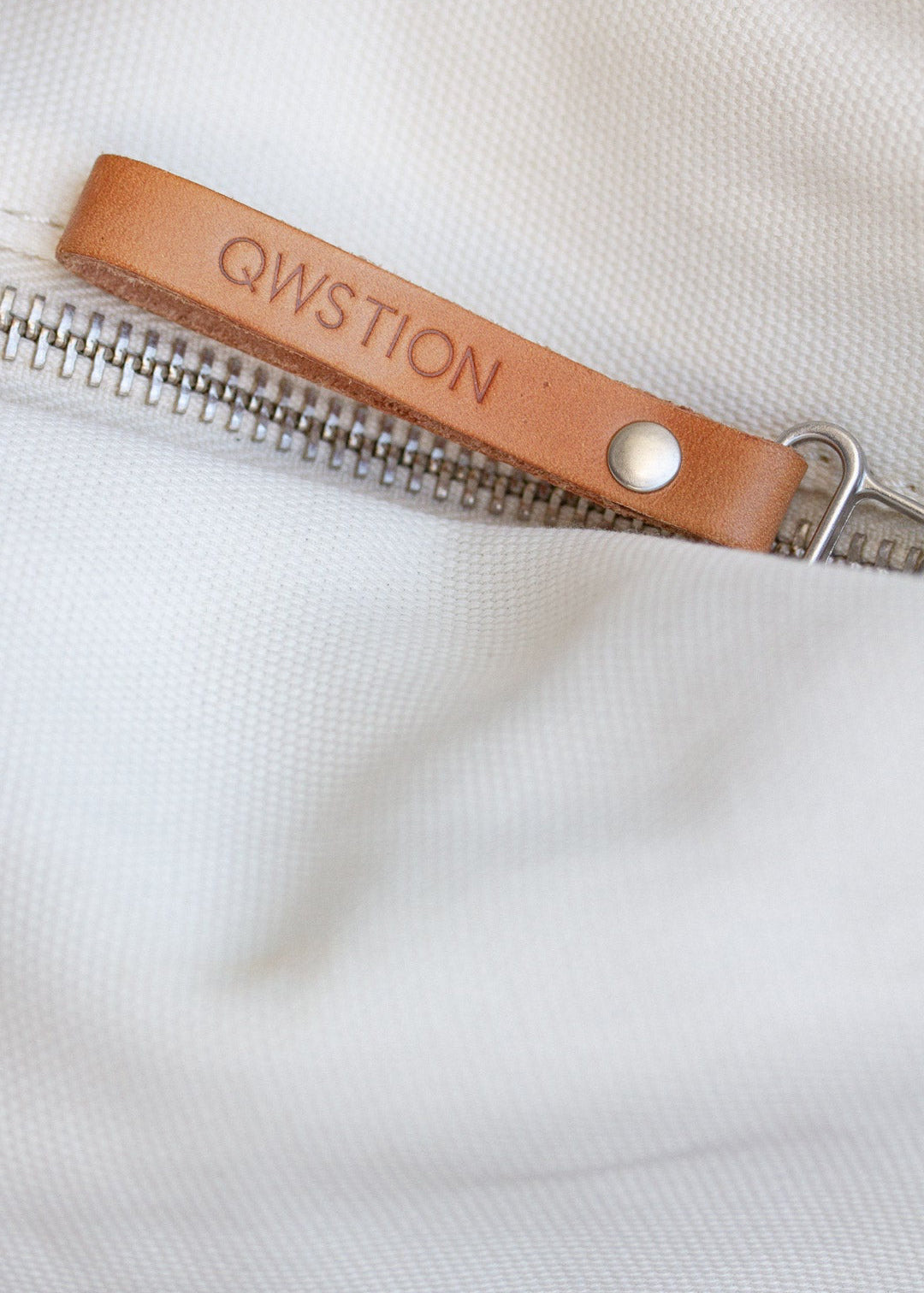 Flap Tote Medium – Natural White - QWSTION