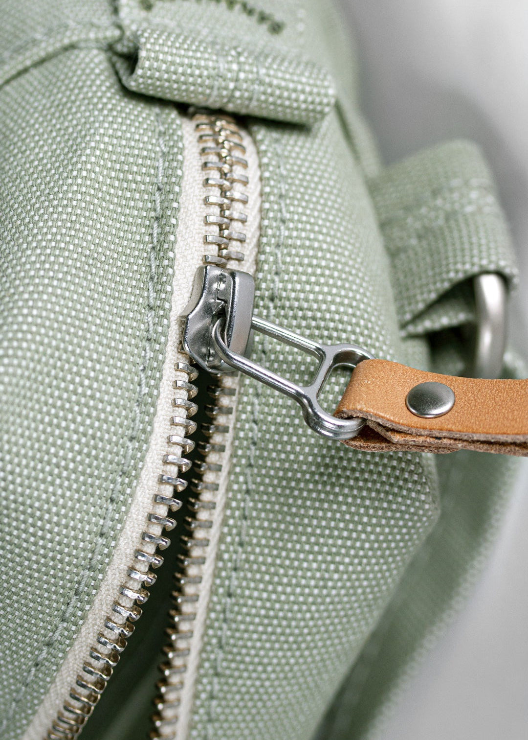 Hip Pouch – Sage - QWSTION