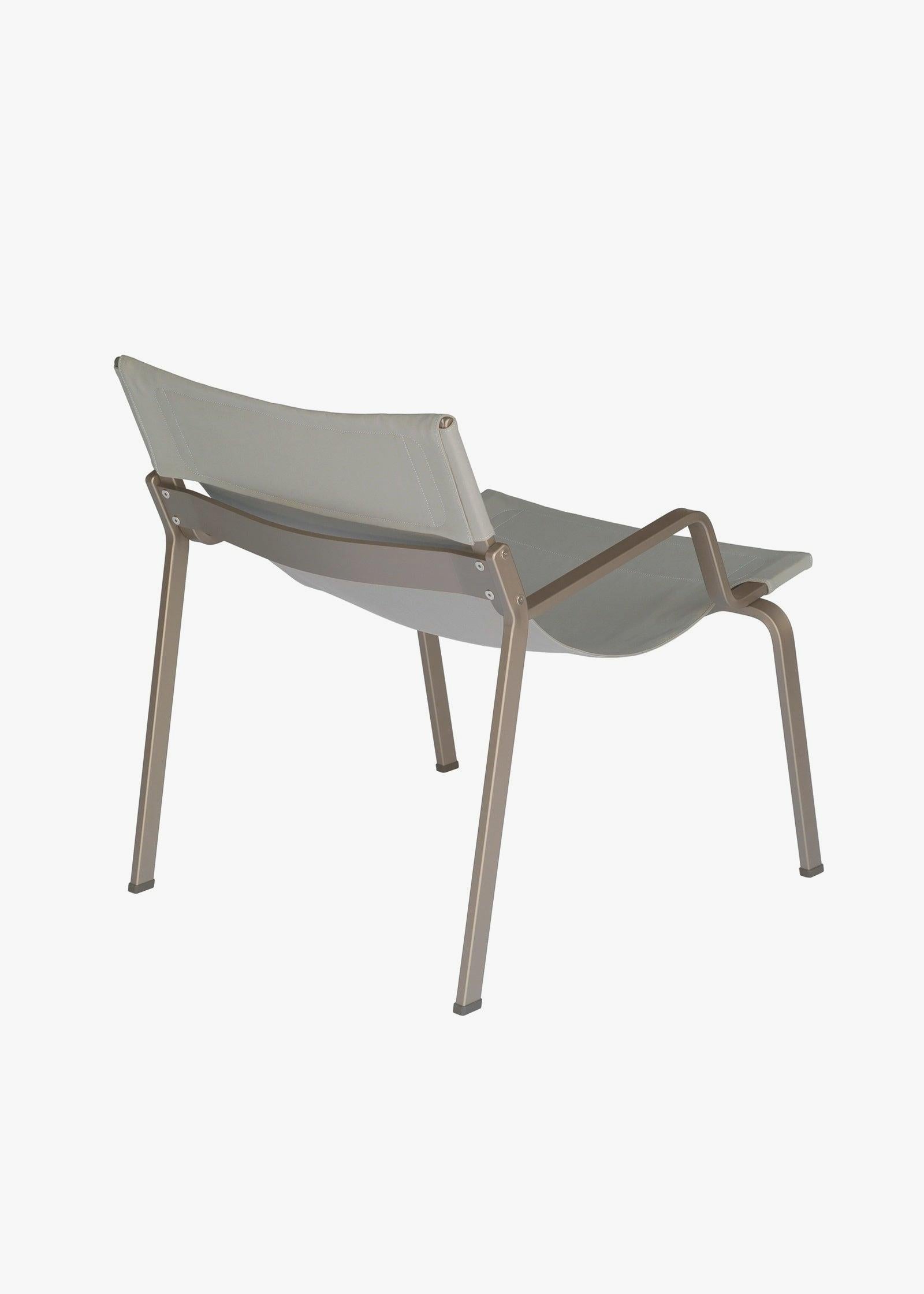 Ensō Lounge Chair – Anodized bronze aluminum / Limestone Bananatex