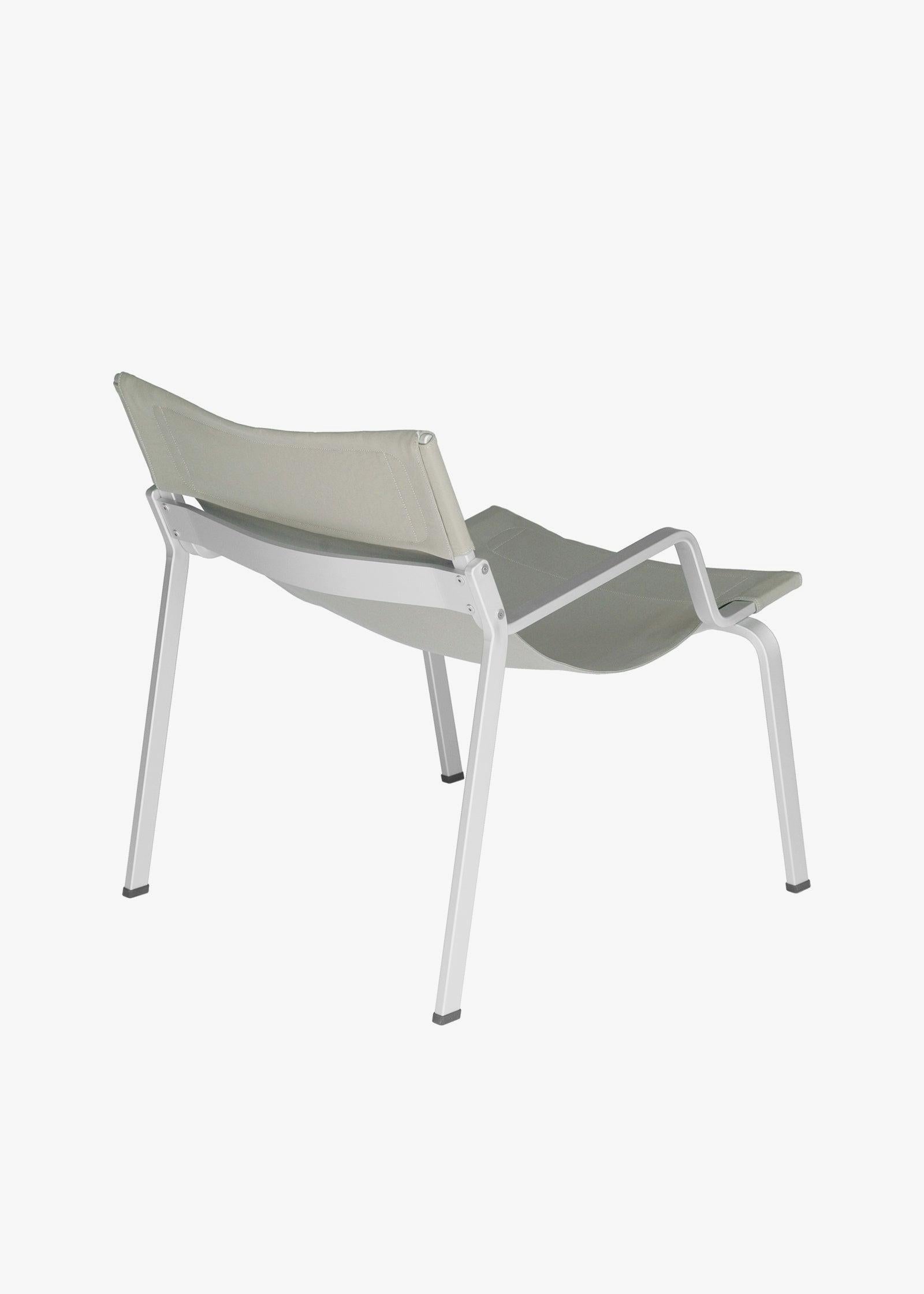 Ensō Lounge Chair – Anodized natural aluminum / Limestone Bananatex - QWSTION