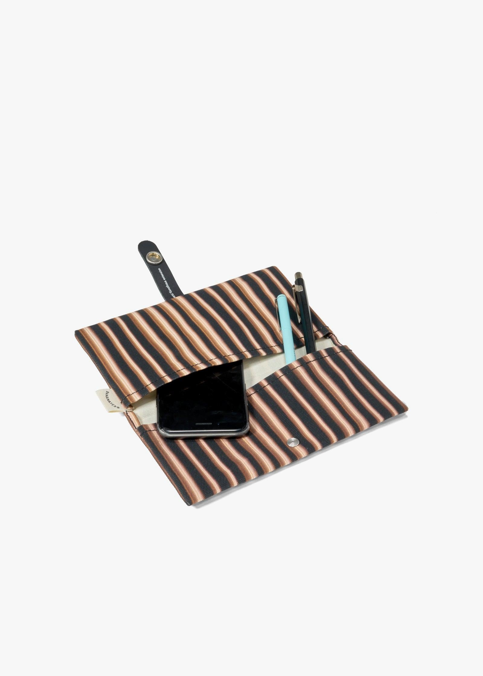 QWSTION+KUNSTHAUS Etui – Brass Tubes - QWSTION