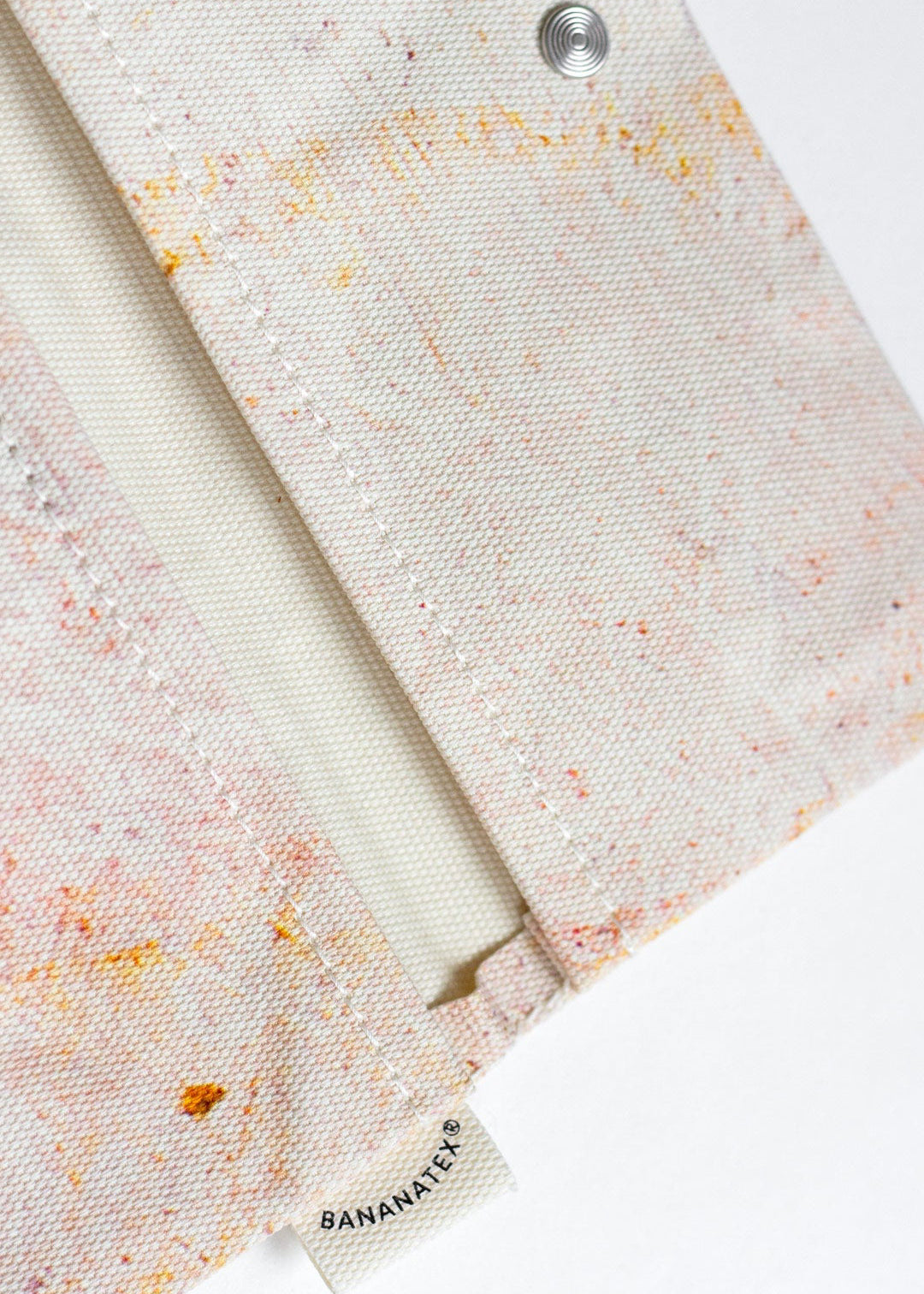 QWSTION+KUNSTHAUS Etui – Jurrasic Limestone - QWSTION