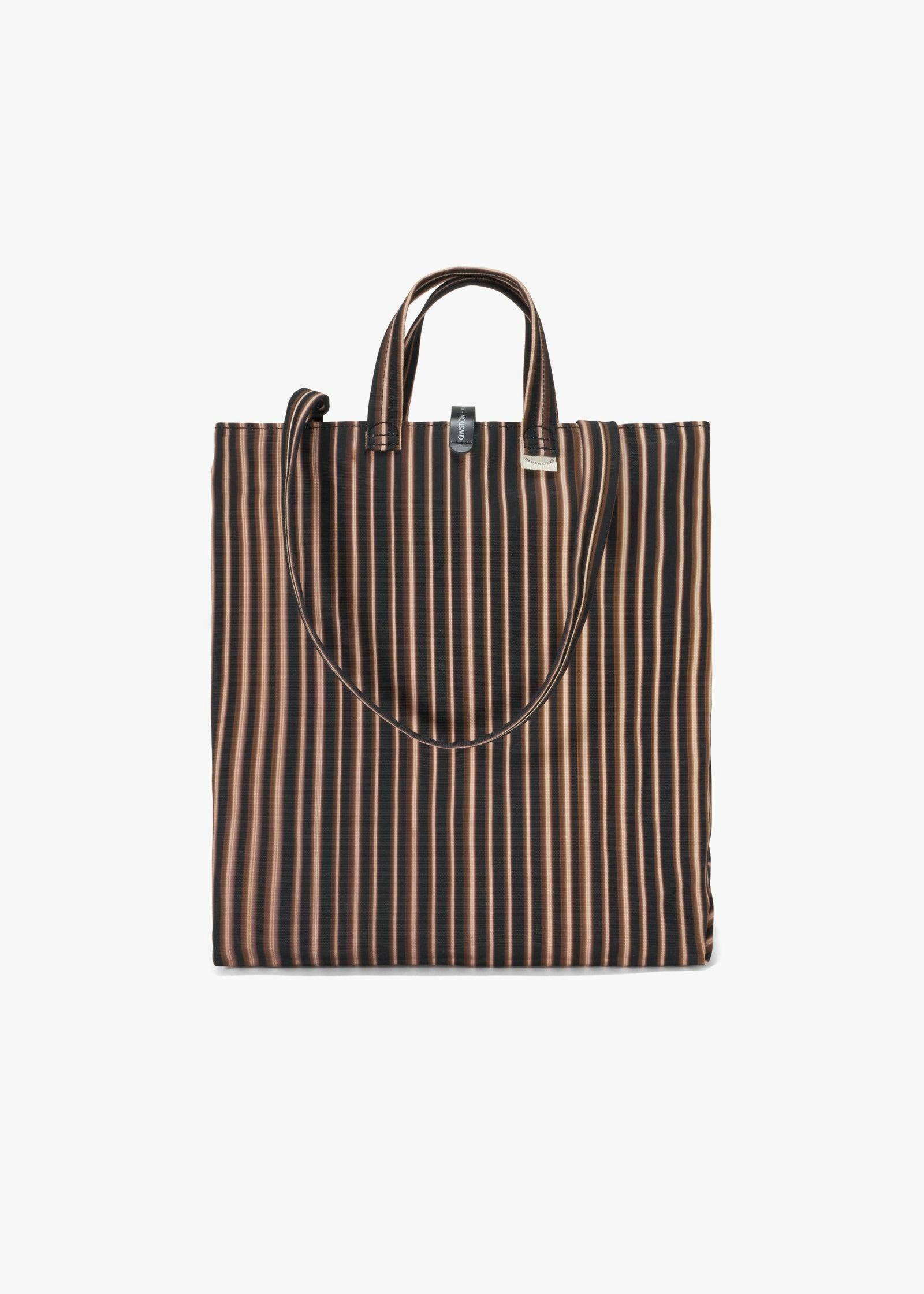 QWSTION+KUNSTHAUS Shopper – Brass Tubes - QWSTION
