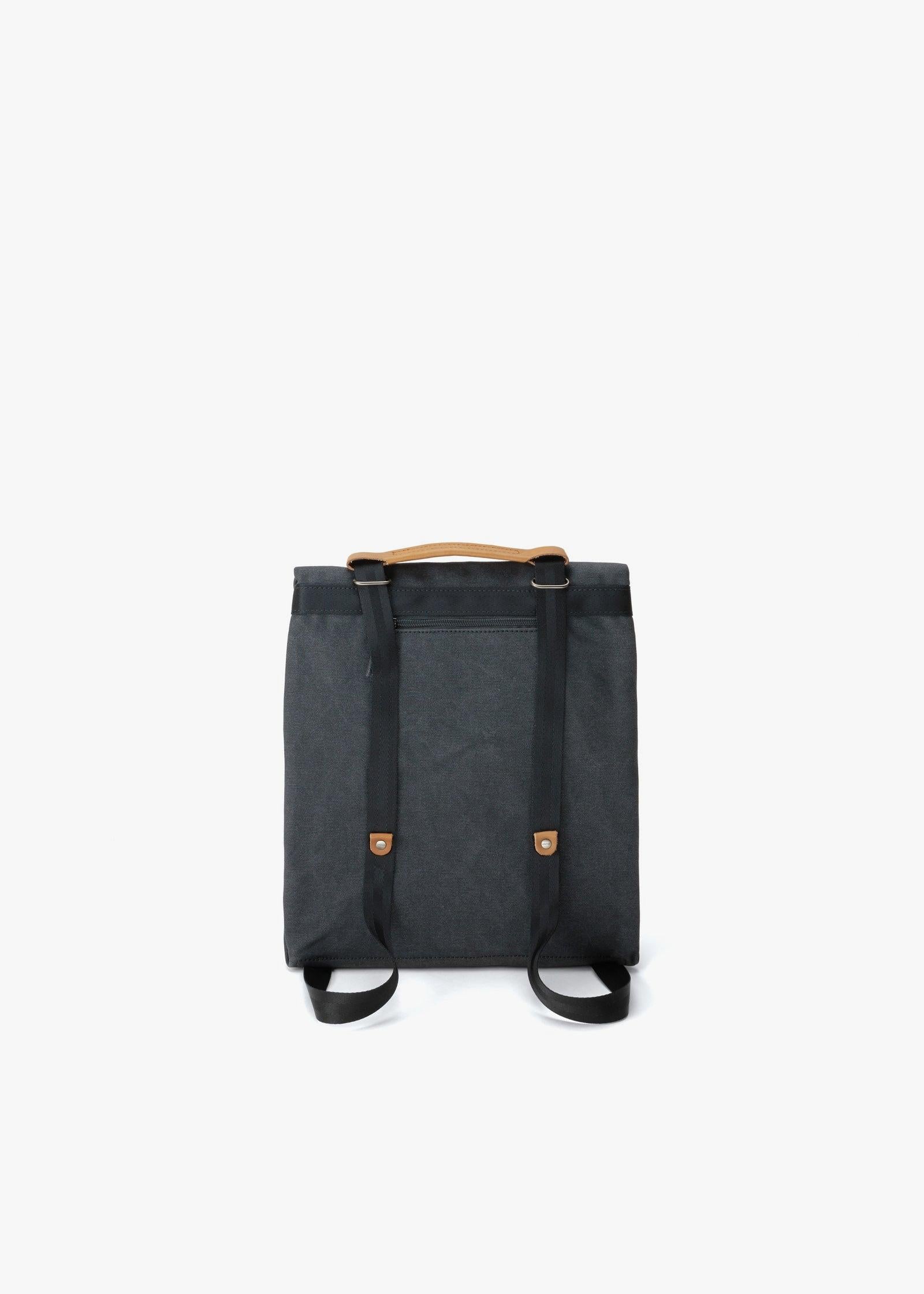 Small Tote – Organic Washed Black - QWSTION