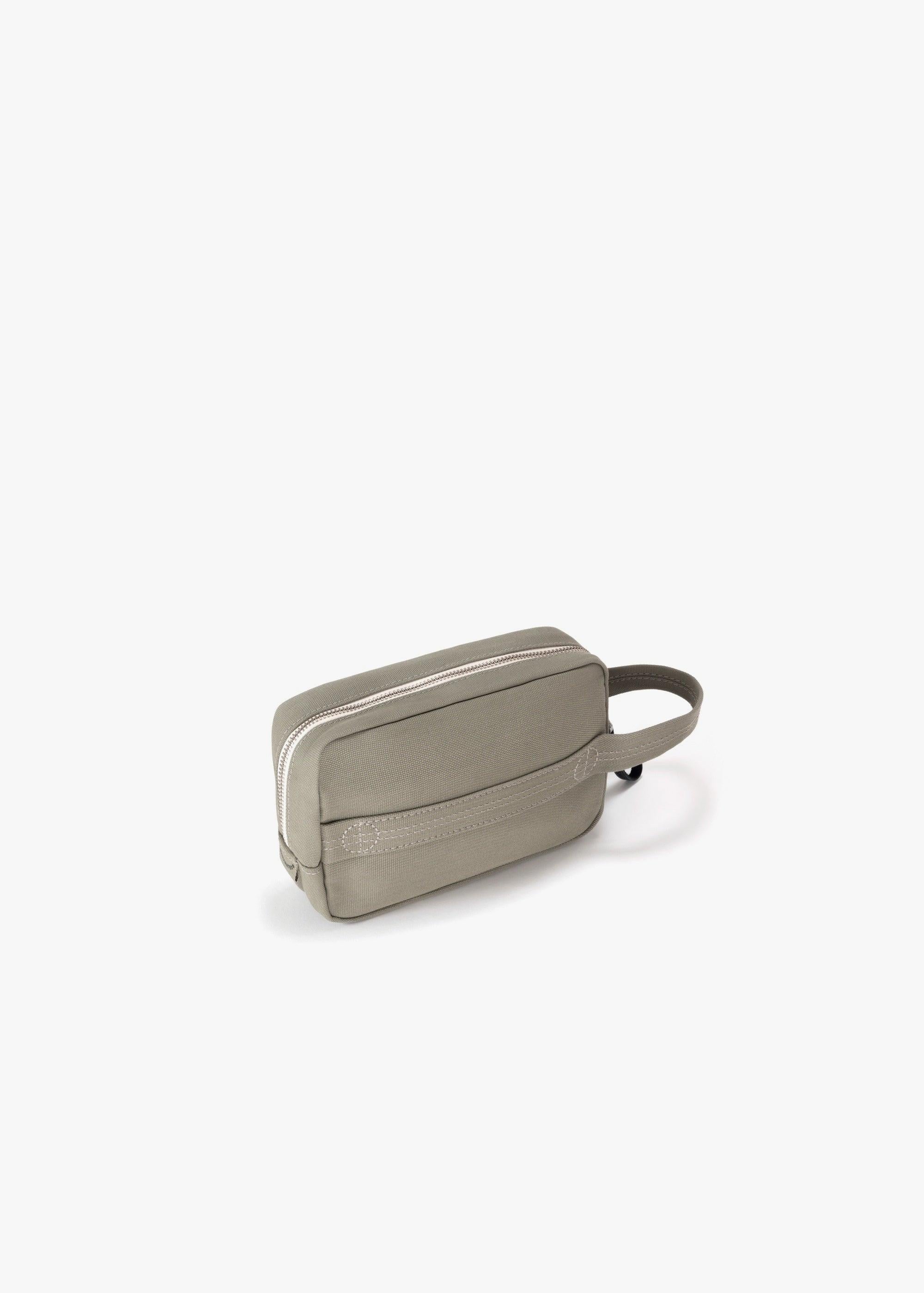 Bananatex Travel Kit Small – Limestone - QWSTION