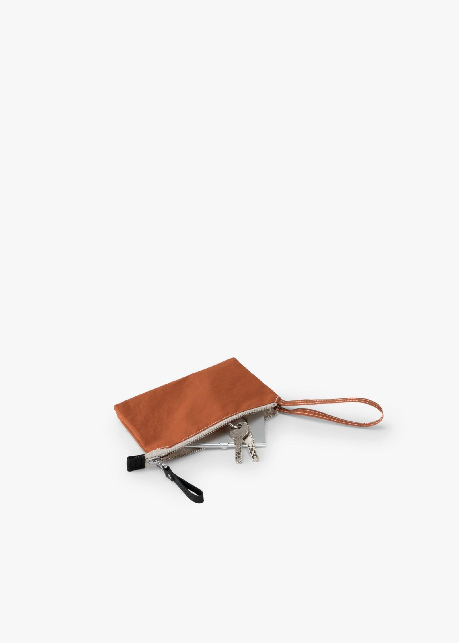 Zip Pouch Small – Robin - QWSTION