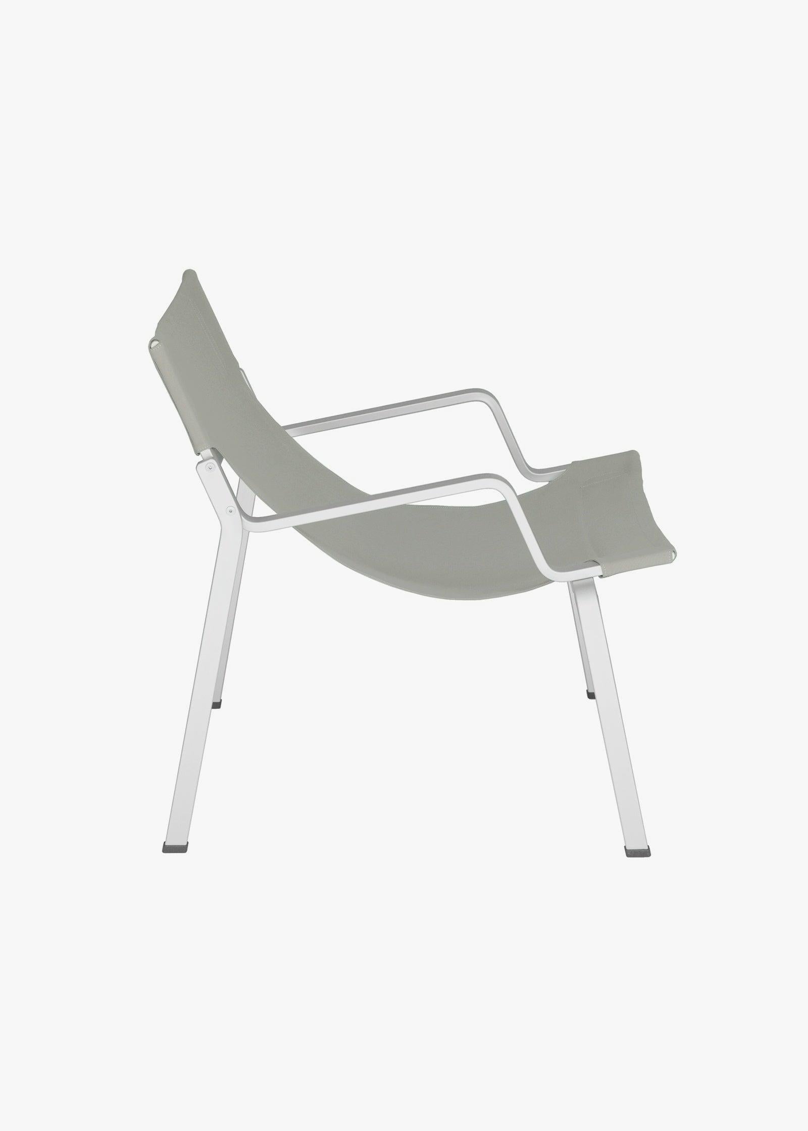 Ensō Lounge Chair – Anodized natural aluminum / Limestone Bananatex - QWSTION
