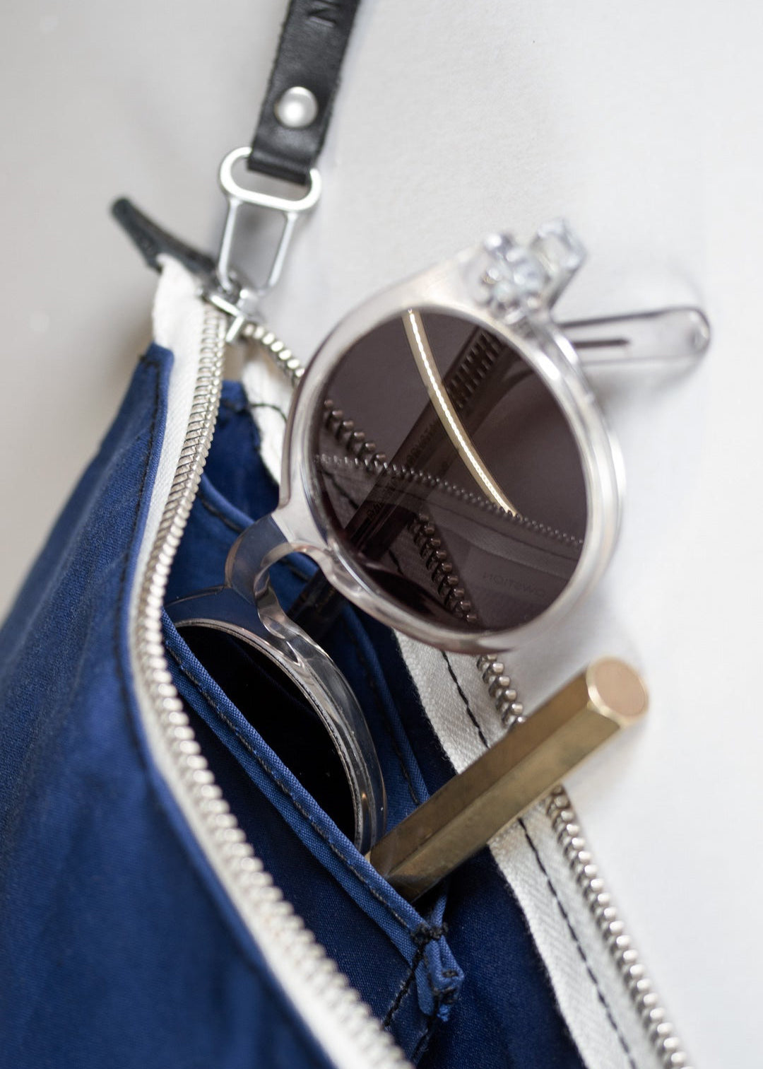 Zip Pouch Medium – Bluebird - QWSTION