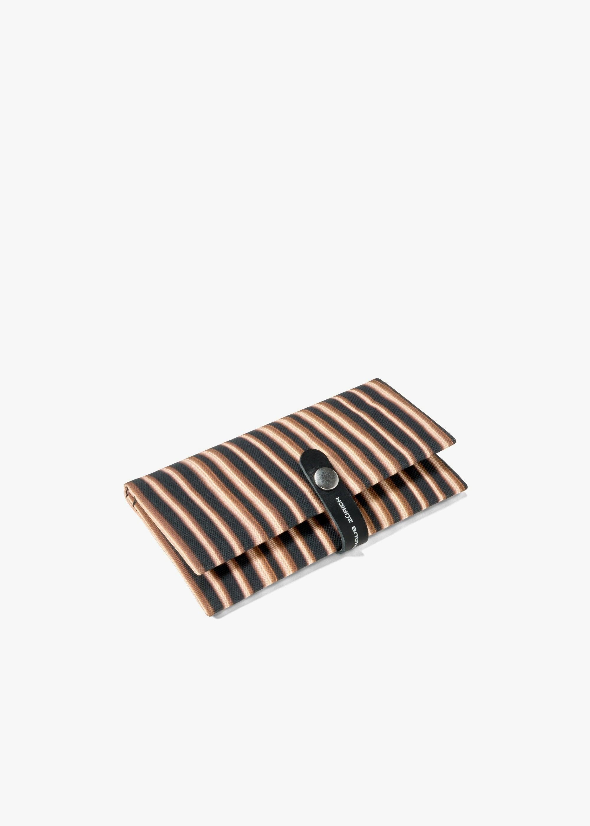 QWSTION+KUNSTHAUS Etui – Brass Tubes - QWSTION