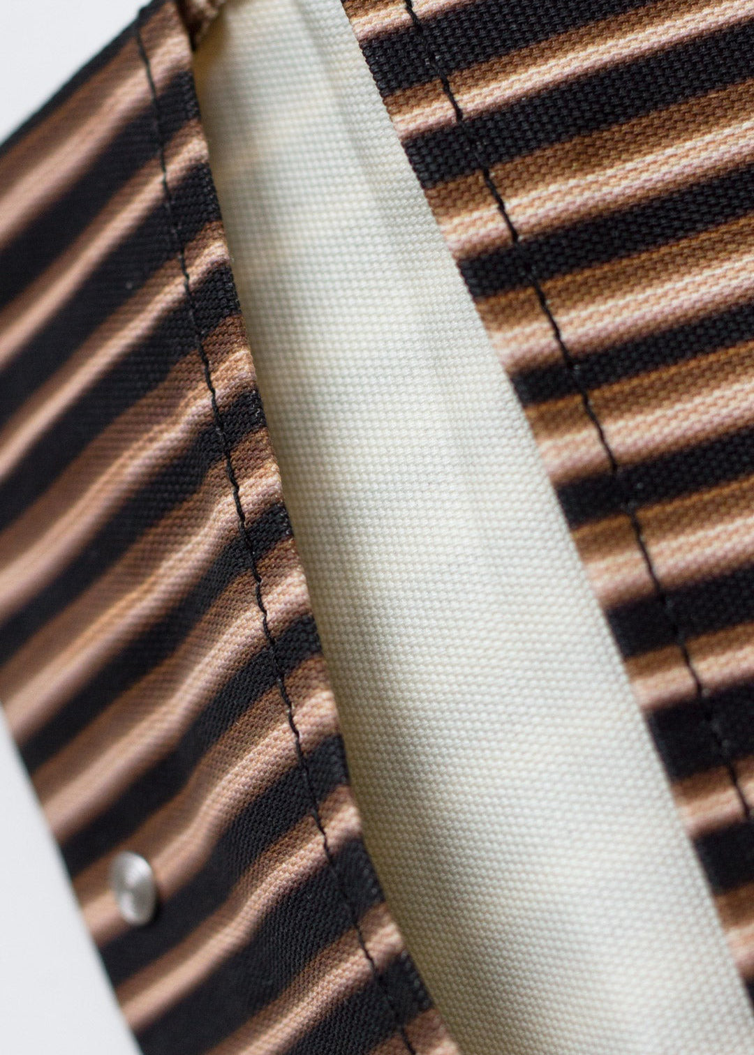 QWSTION+KUNSTHAUS Etui – Brass Tubes - QWSTION