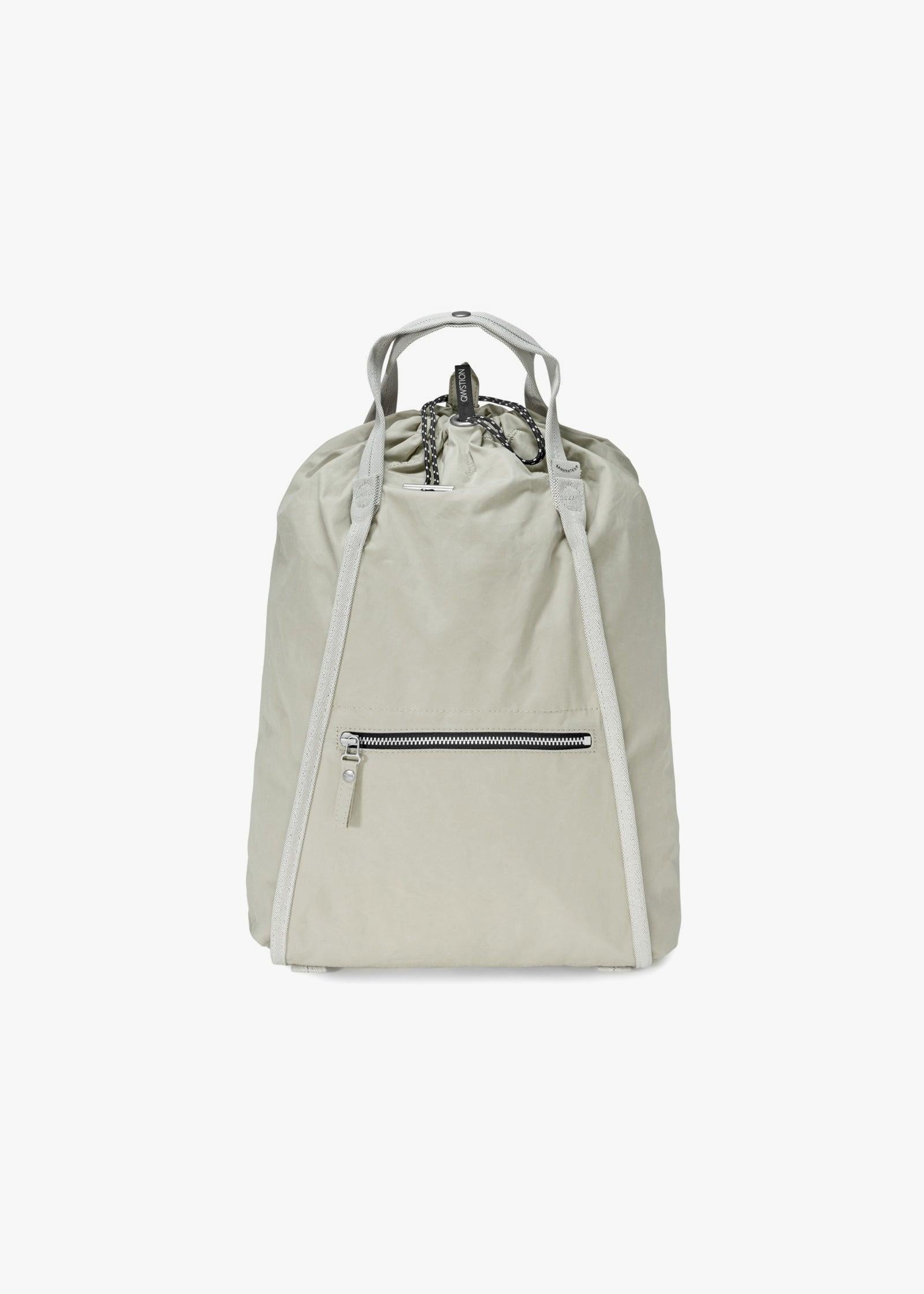 Medium Bucket – Desert Hawk - QWSTION