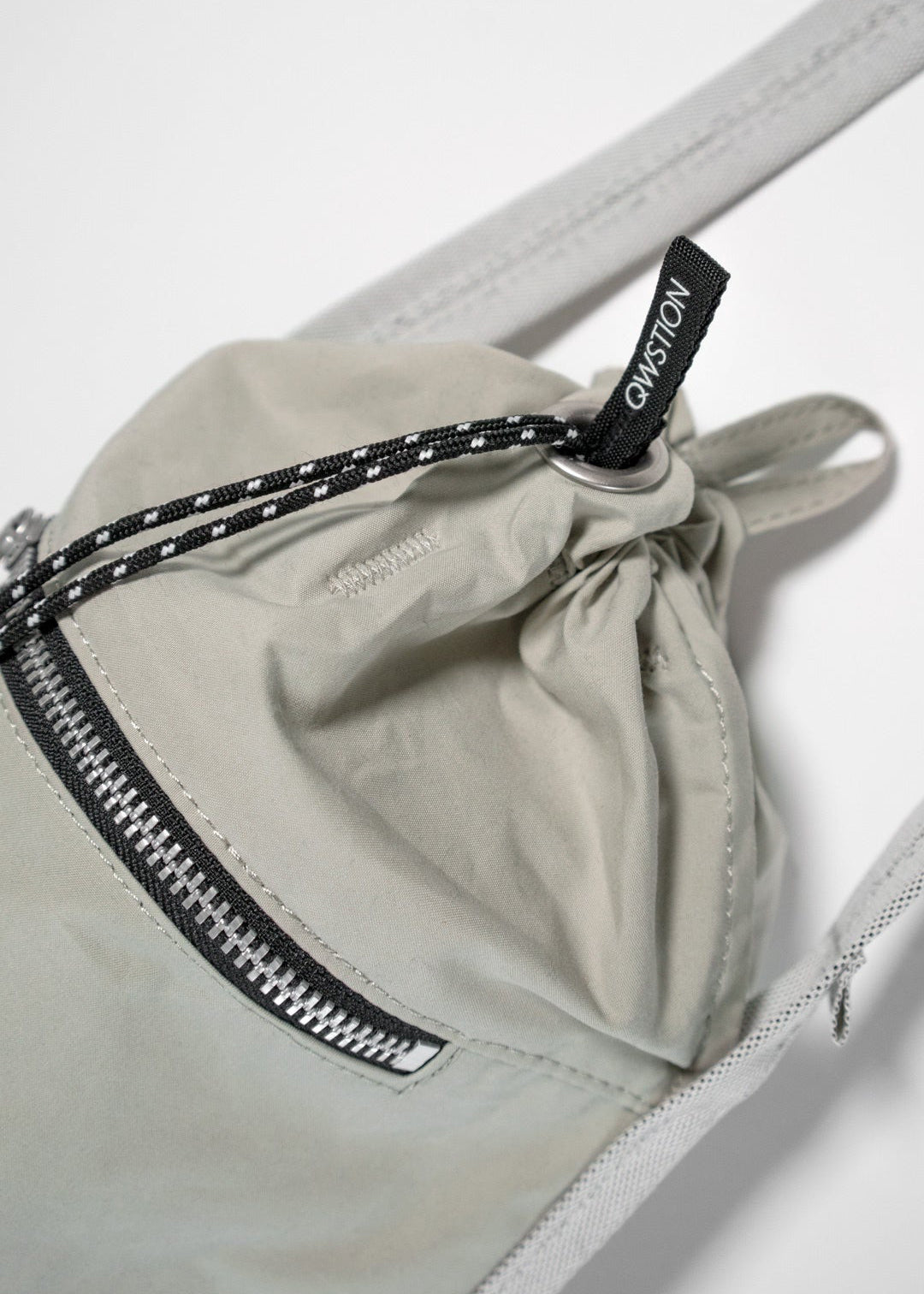 Mini Bucket – Desert Hawk - QWSTION