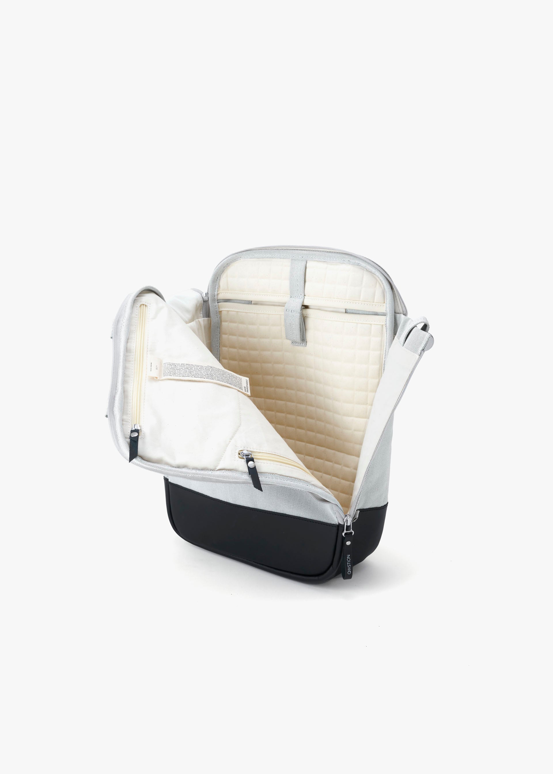 Bananatex® Daypack – Gravel Black Leather - QWSTION