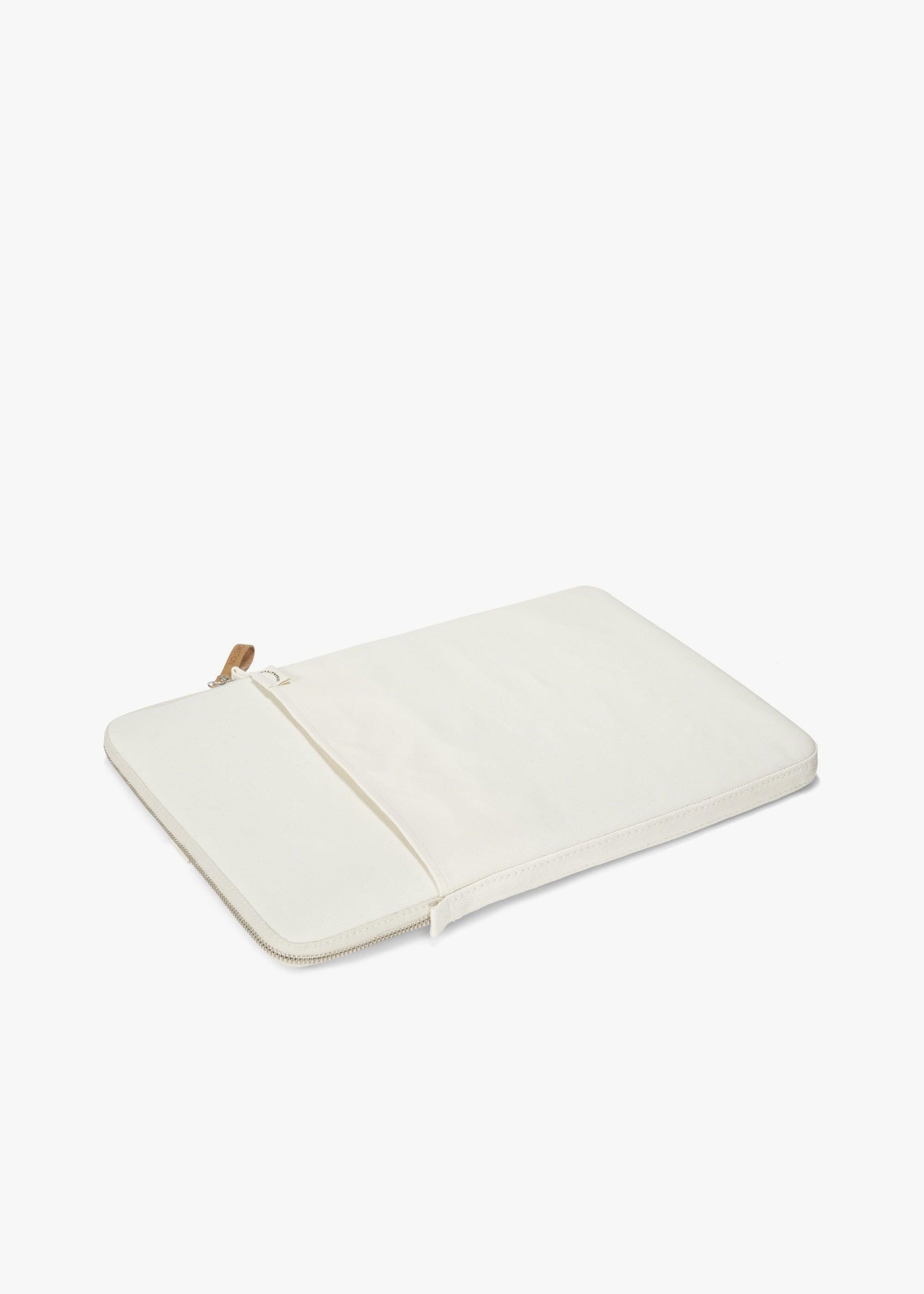 Bananatex Sleeve for Macbook 16" – Natural White - QWSTION
