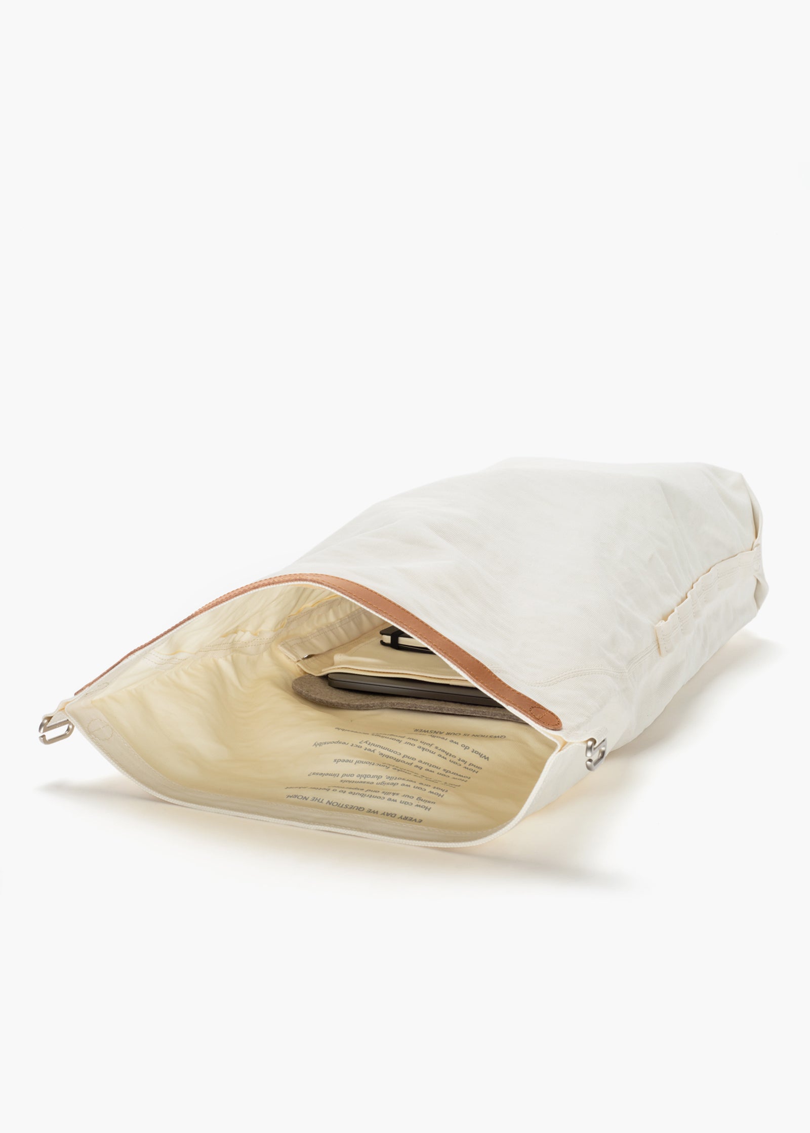 Roll Pack – Natural White - QWSTION