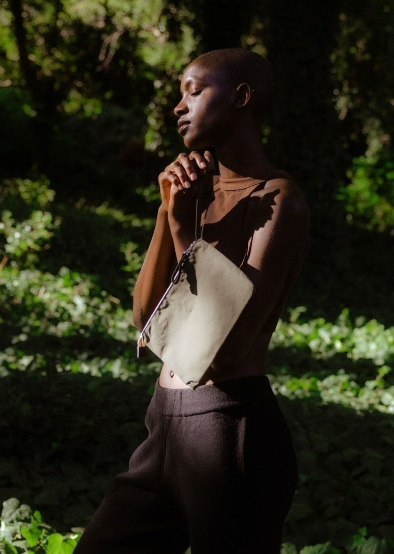 Zip Pouch Medium – Starling - QWSTION