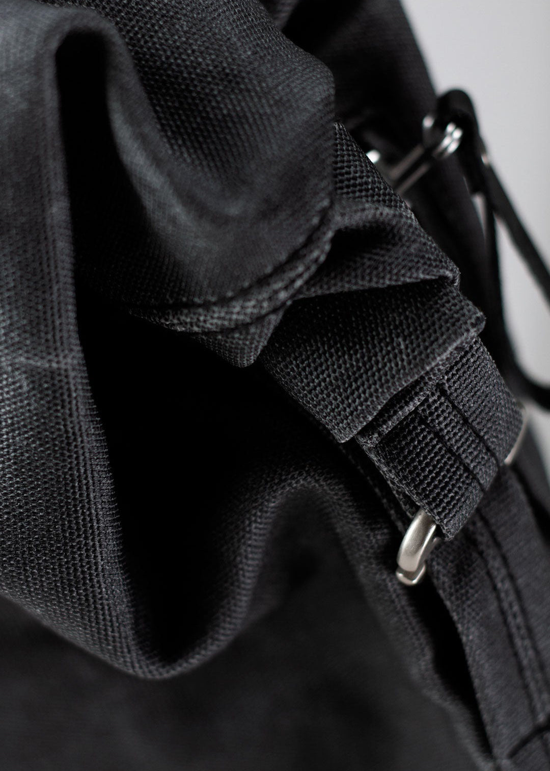 Roll Pack – Waxed Black - QWSTION