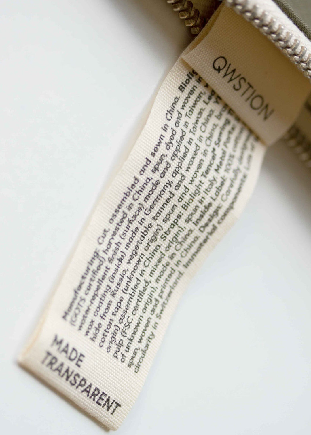 Zip Pouch Medium – Woodpecker - QWSTION