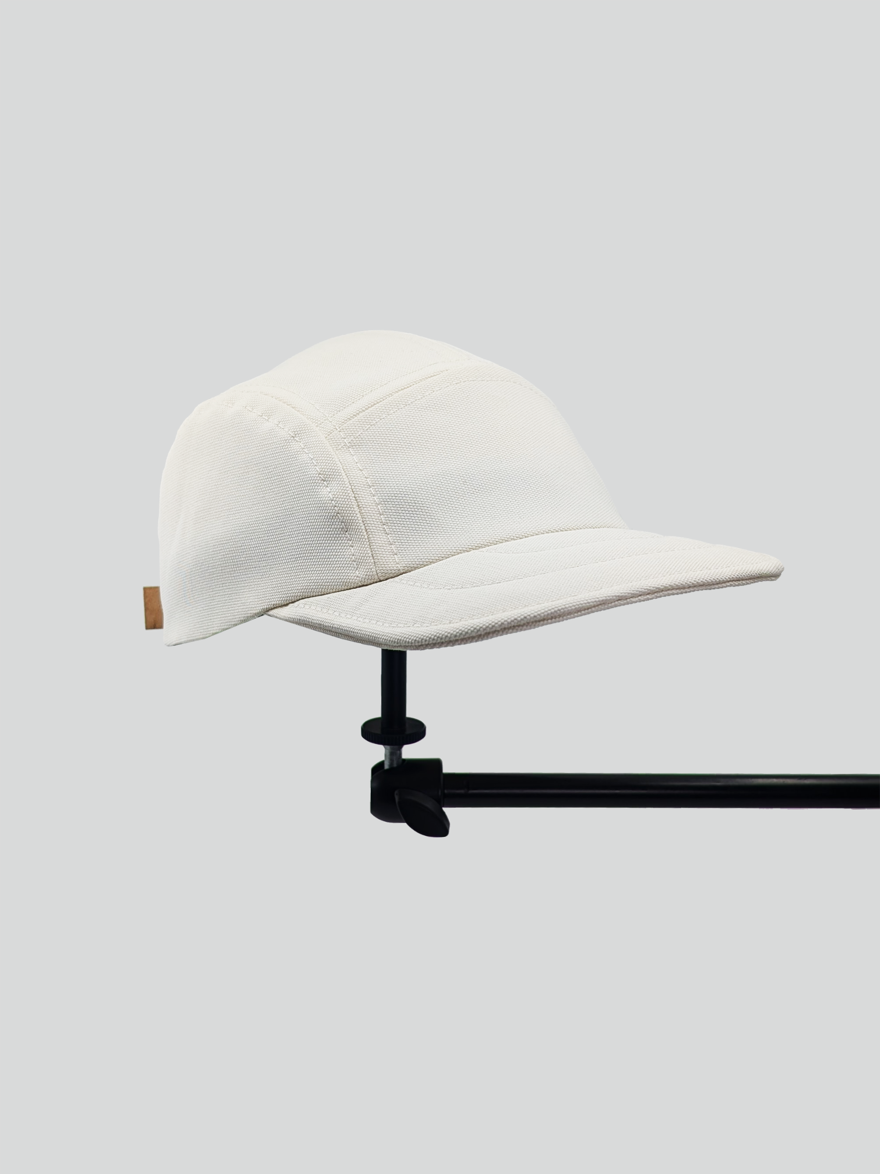 QWSTION + Akla Cap No 03 (UNIQUE PIECE) Natural White S/M