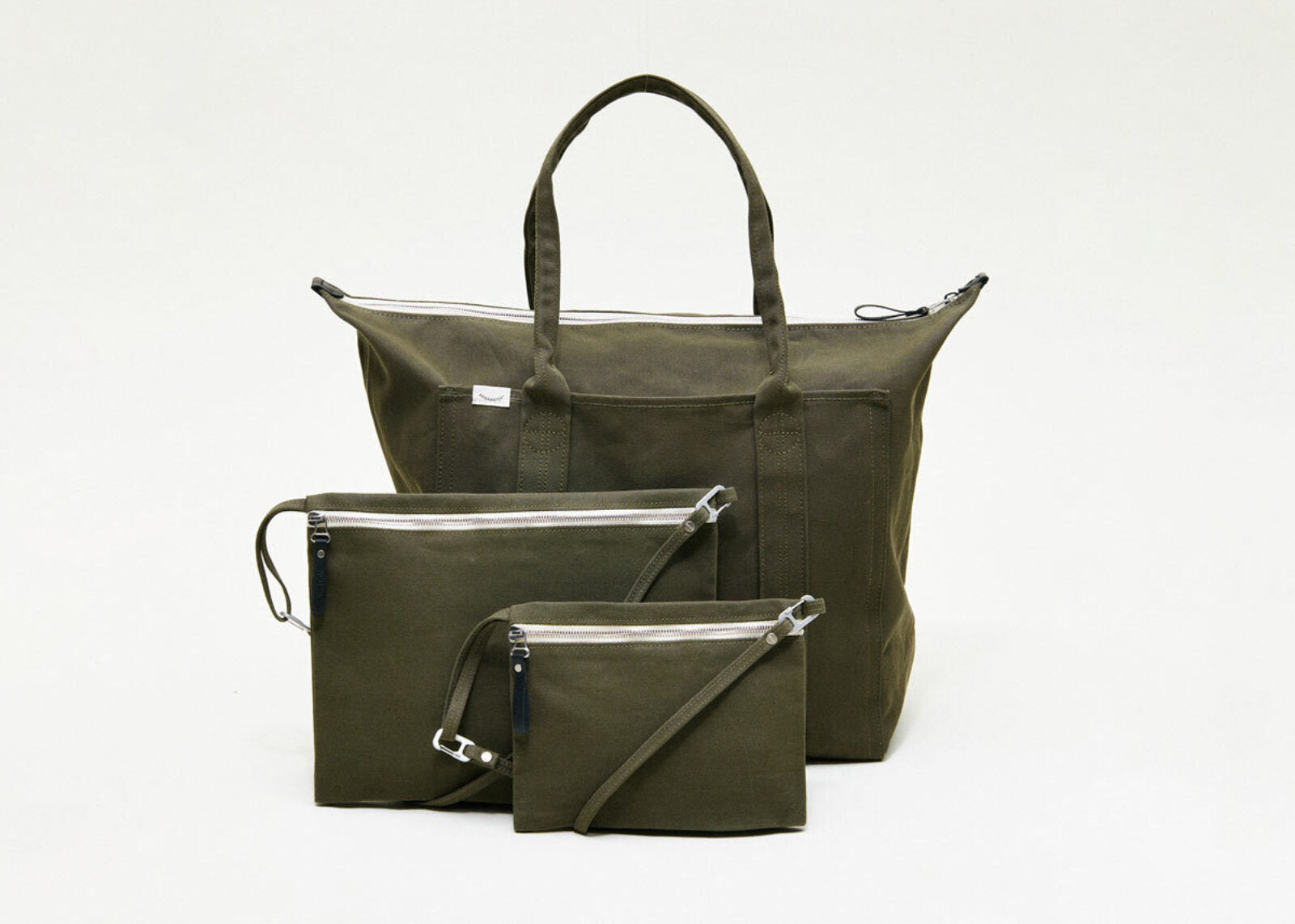 Monocle tote bag hotsell