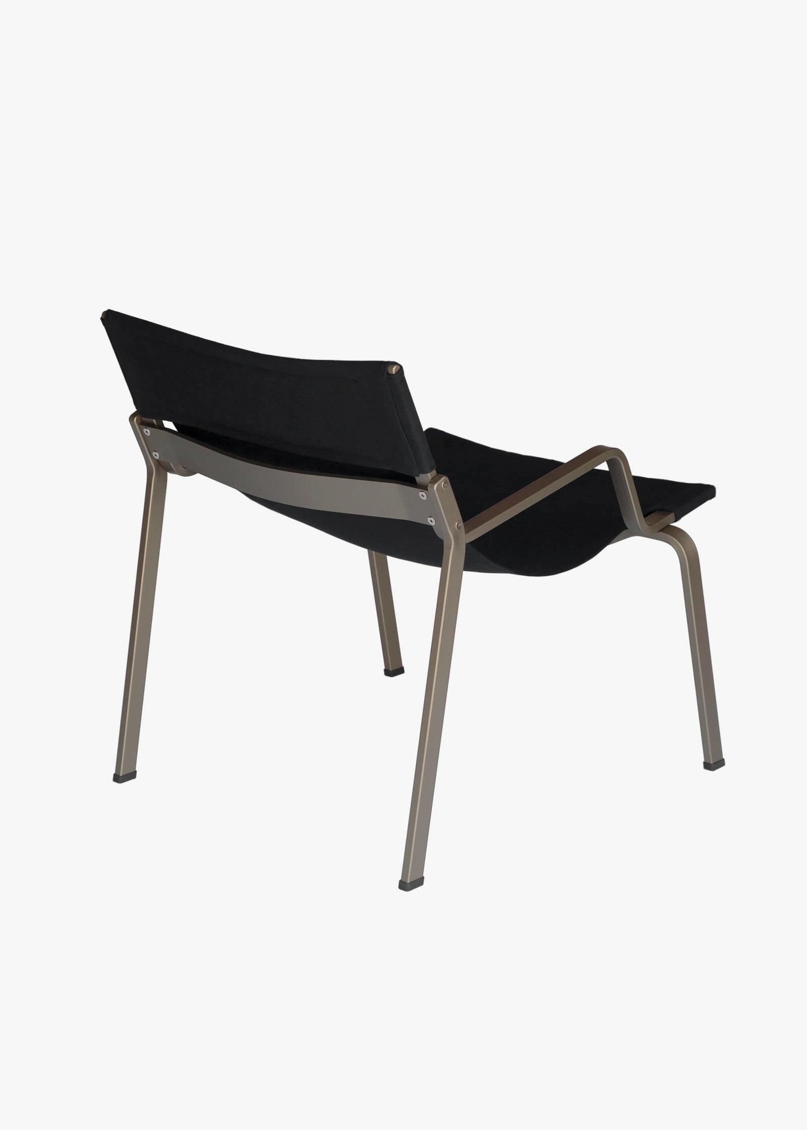 Ensō Lounge Chair – Anodized bronze aluminum / Black Bananatex - QWSTION