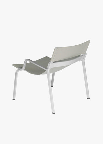 Ensō Lounge Chair – Anodized natural aluminum / Limestone Bananatex