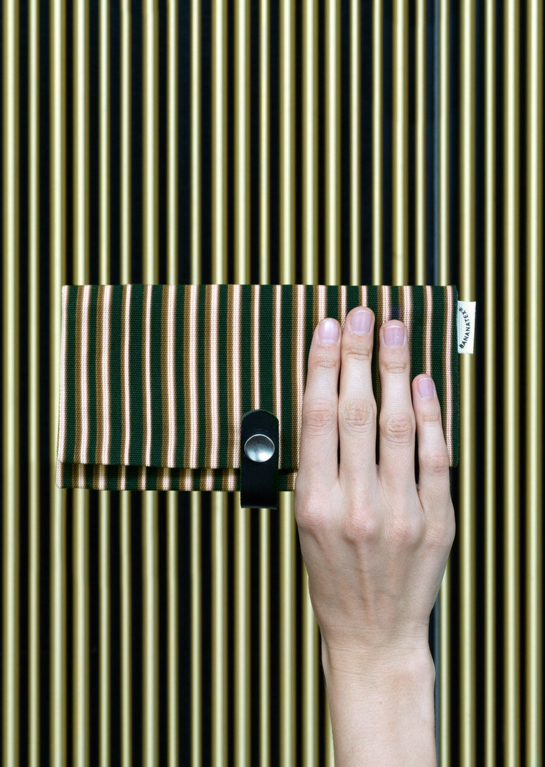 QWSTION+KUNSTHAUS Etui – Brass Tubes