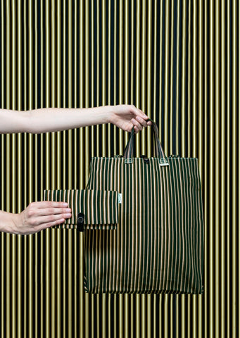 QWSTION+KUNSTHAUS Shopper – Brass Tubes