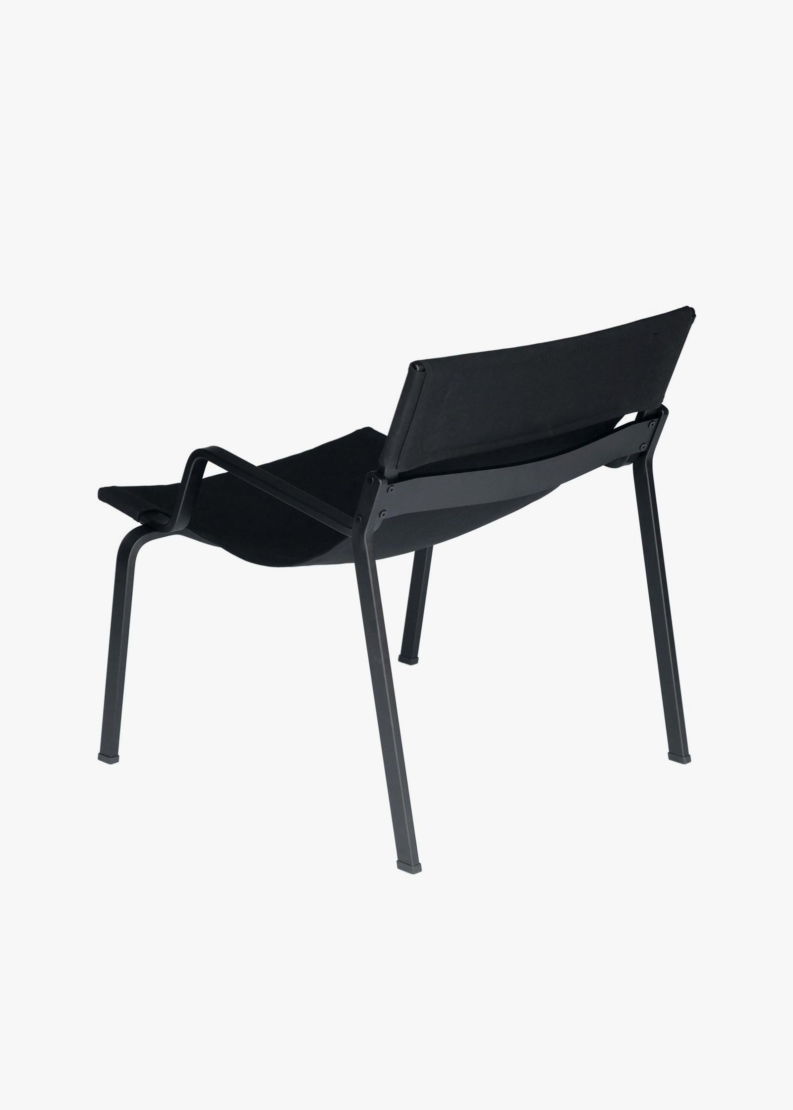 Ensō Lounge Chair – Anodized black aluminum / Black Bananatex - QWSTION