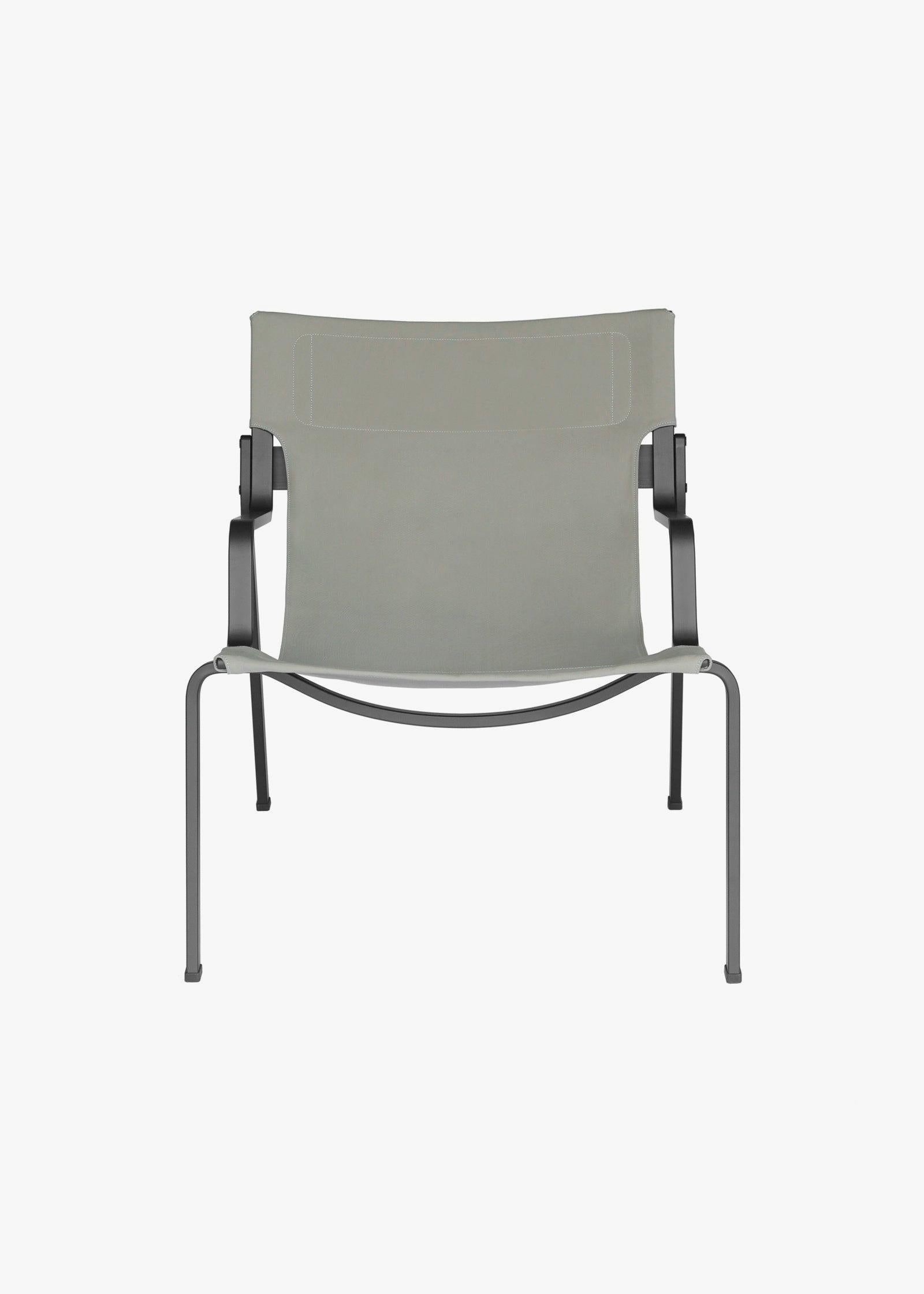 Ensō Lounge Chair – Anodized black aluminum / Limestone Bananatex - QWSTION