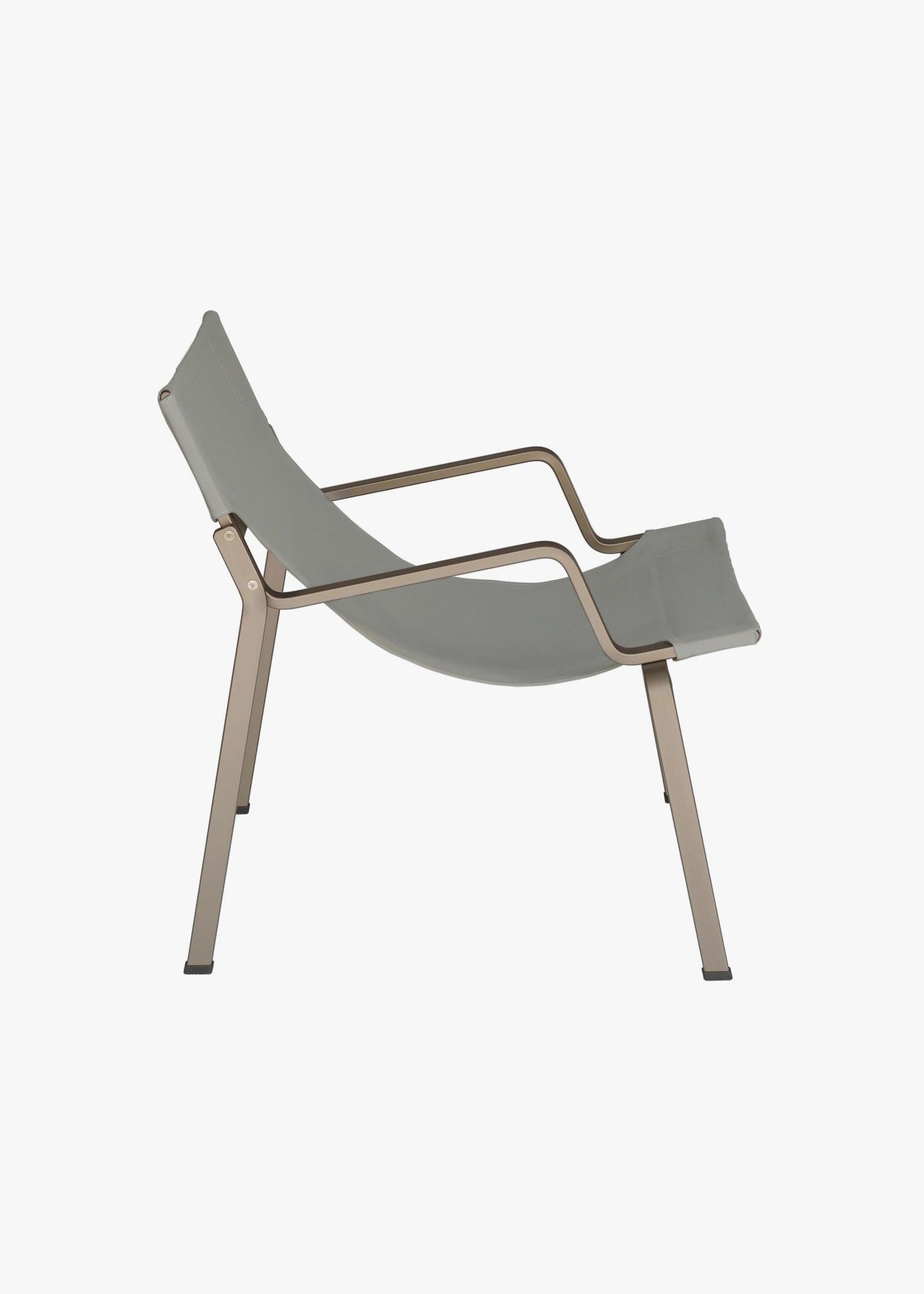 Ensō Lounge Chair – Anodized bronze aluminum / Limestone Bananatex - QWSTION