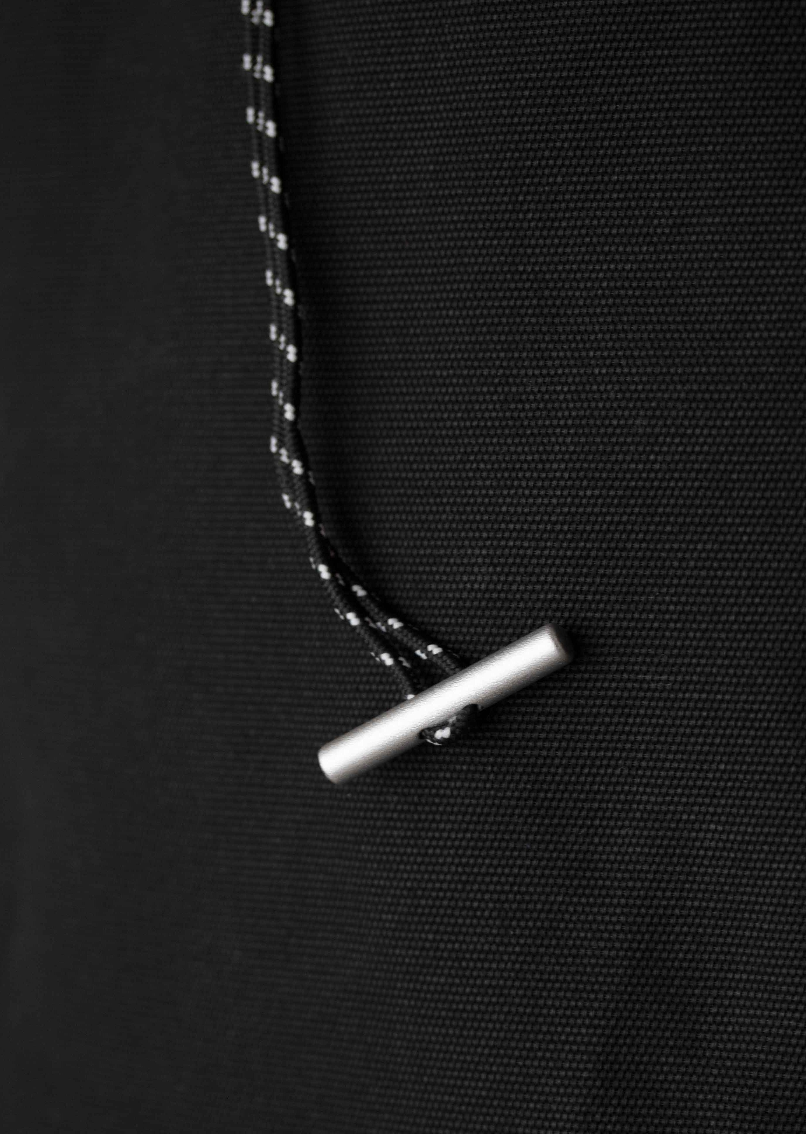 Bananatex® Tote Bag Medium – Black / Black - QWSTION