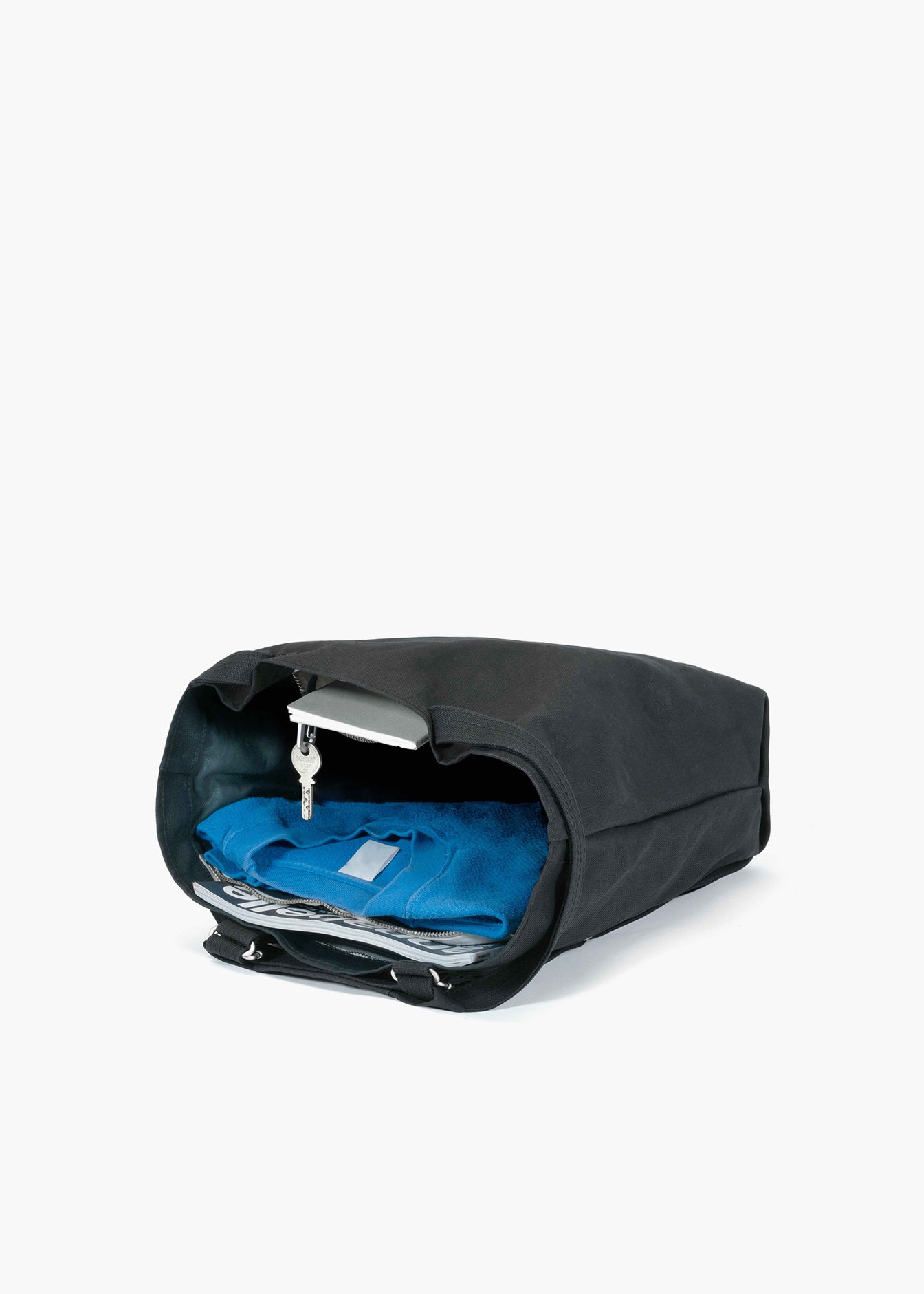 Bananatex® Tote Bag Medium – Black / Black | Bags | QWSTION
