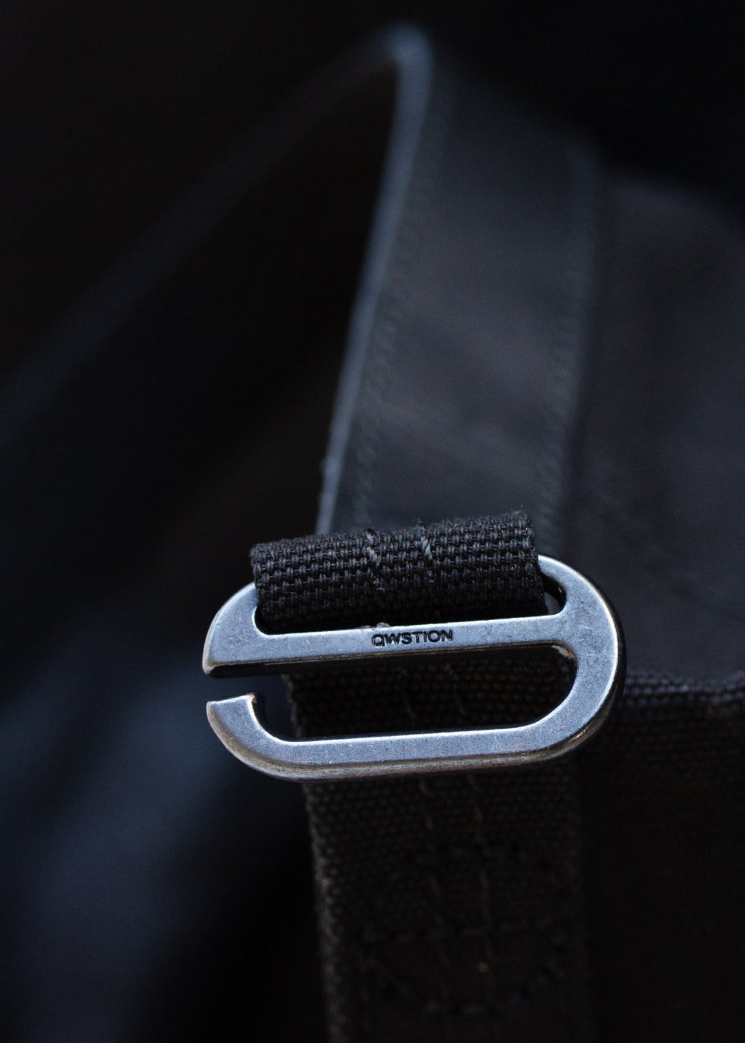 Roll Pack – All Black - QWSTION