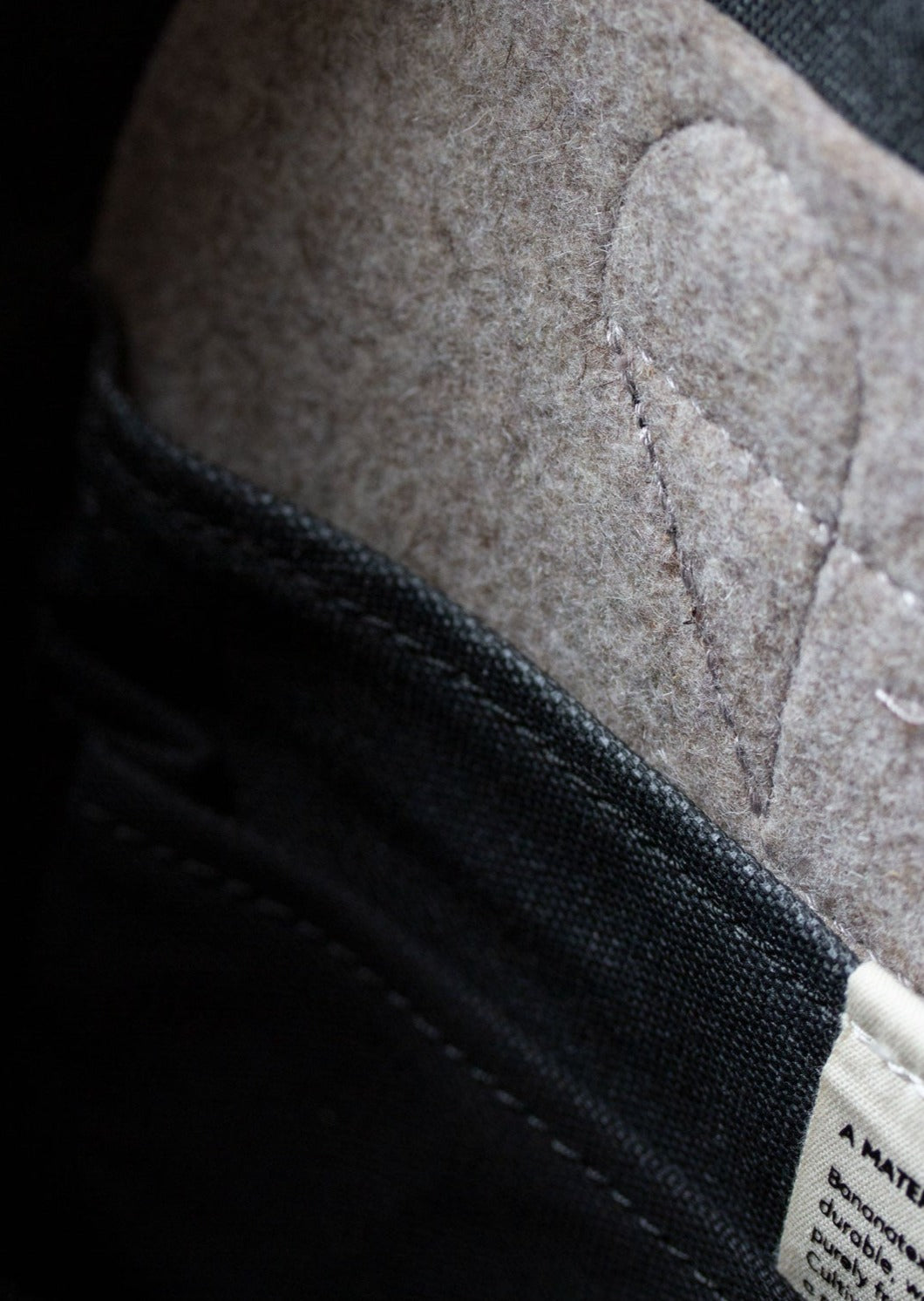 Zip Pack – All Black - QWSTION