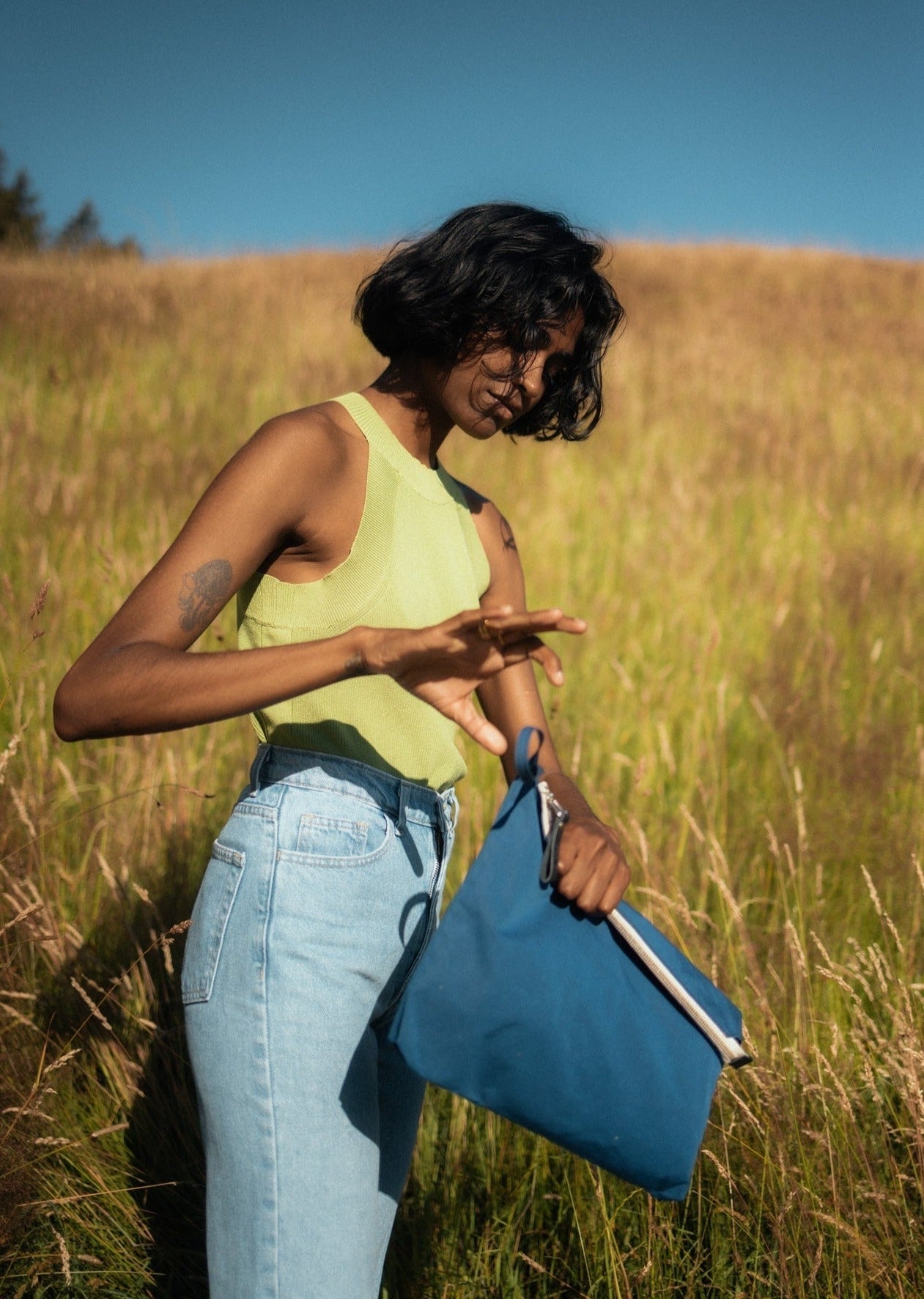 Zip Pouch Large – Bluebird - QWSTION