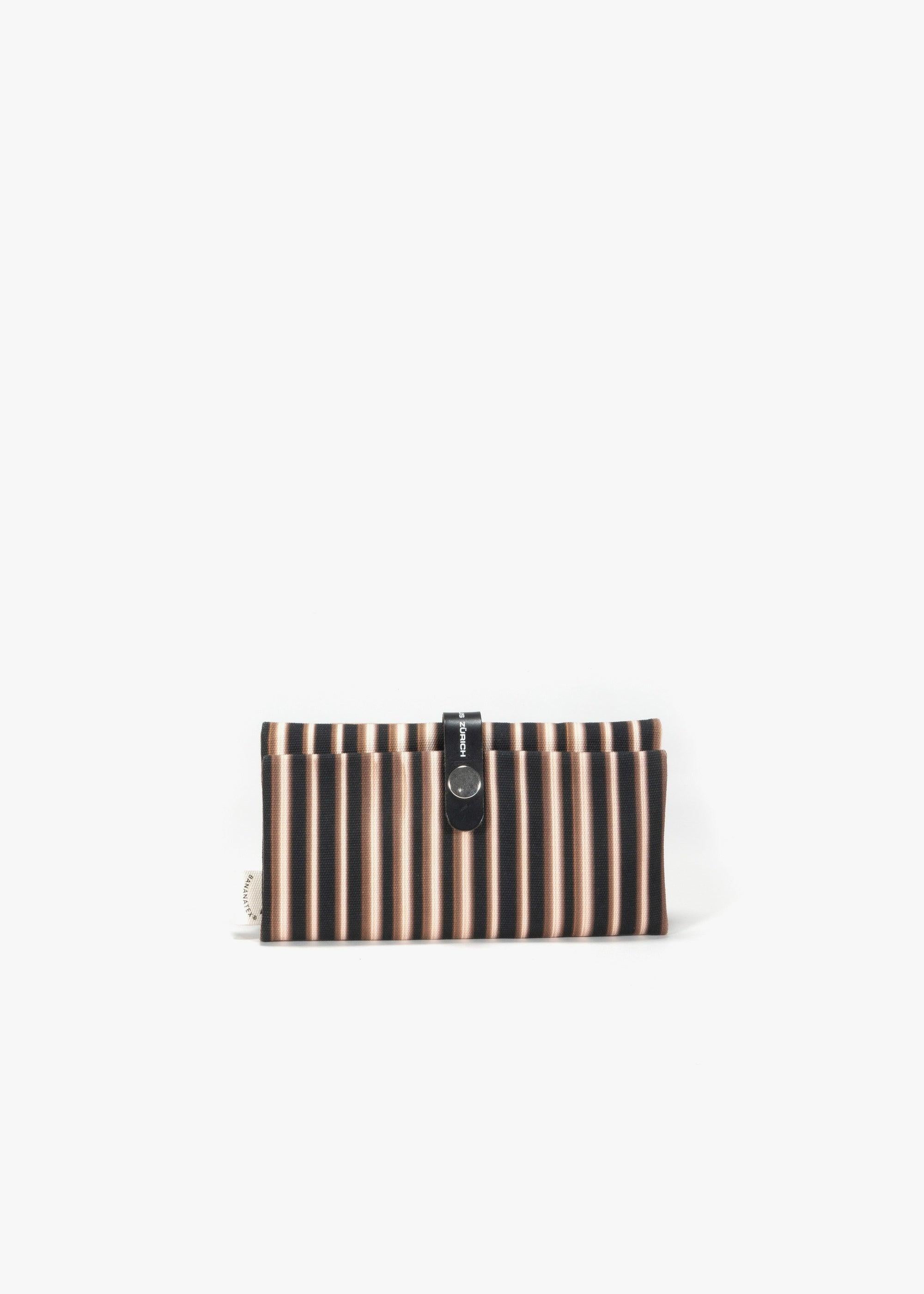 QWSTION+KUNSTHAUS Etui – Brass Tubes - QWSTION