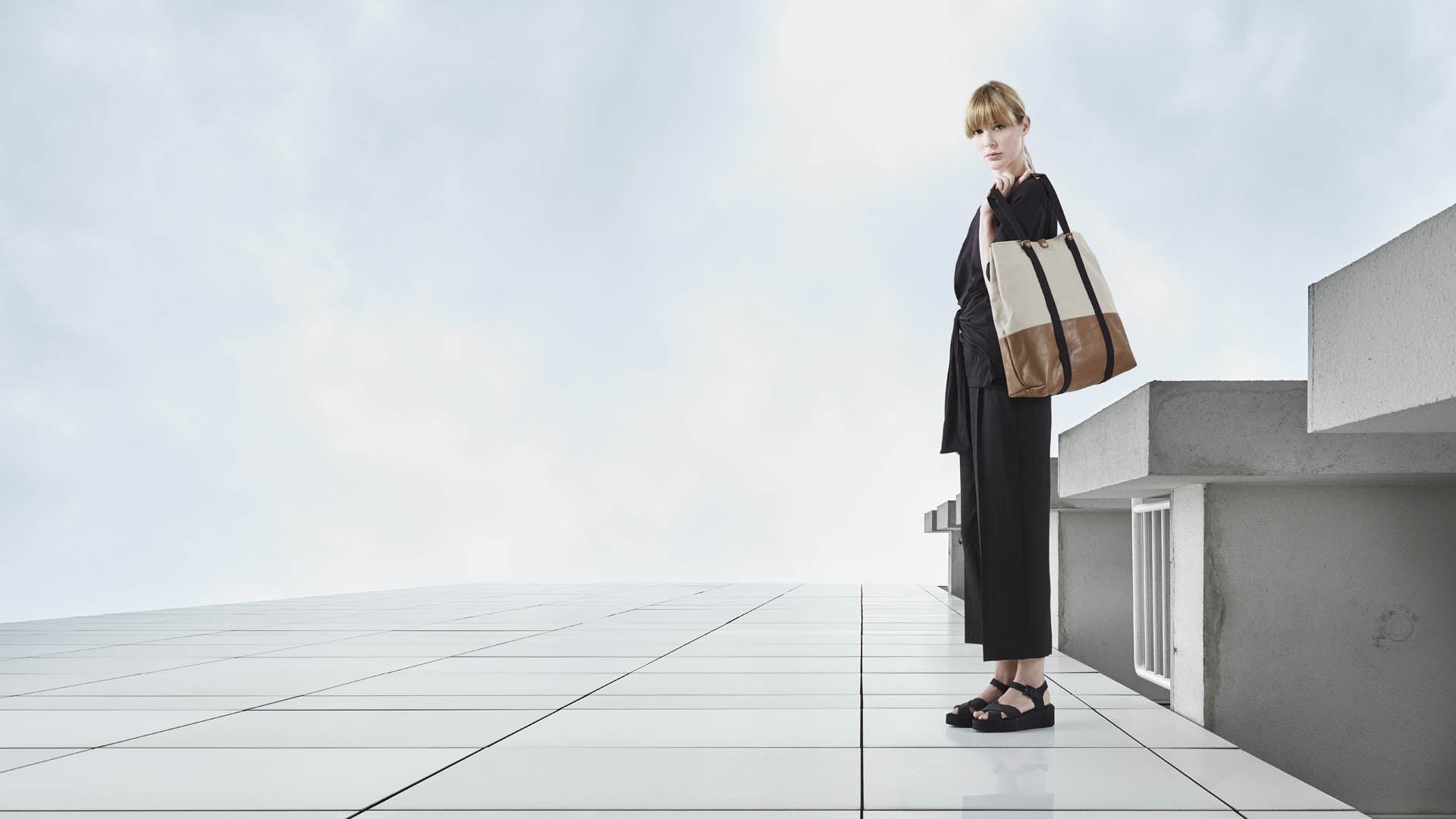 Shopper – Brown Leather Canvas - QWSTION