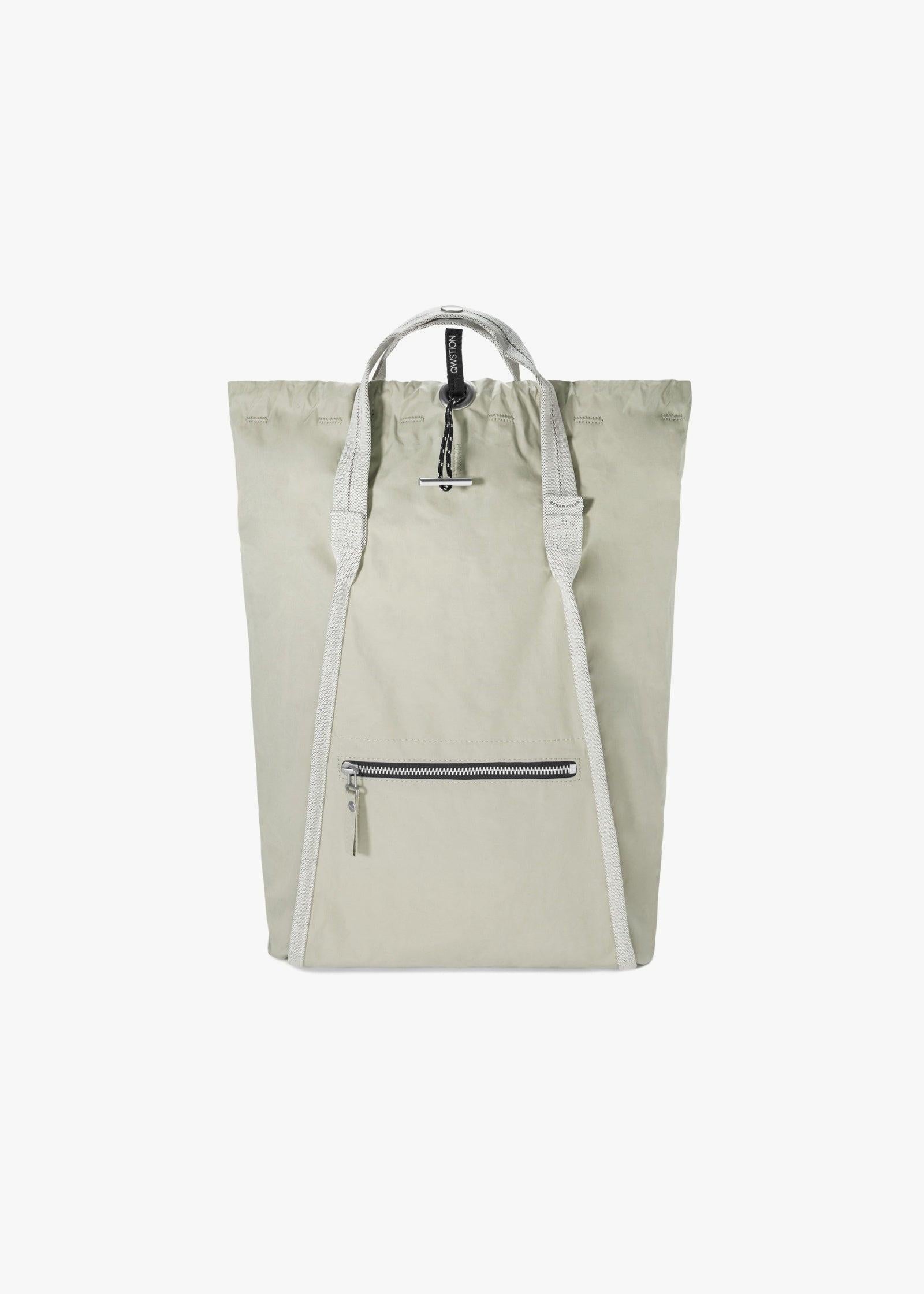 Medium Bucket – Desert Hawk - QWSTION