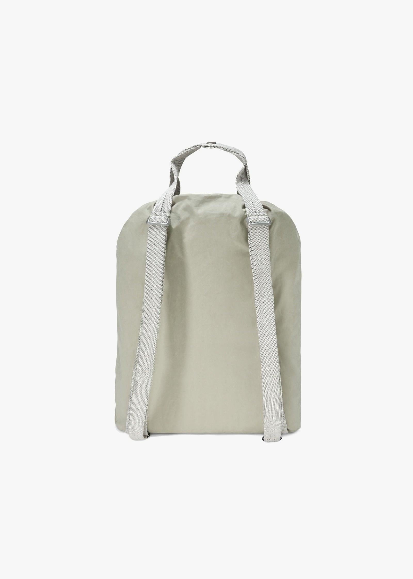 Medium Bucket – Desert Hawk - QWSTION