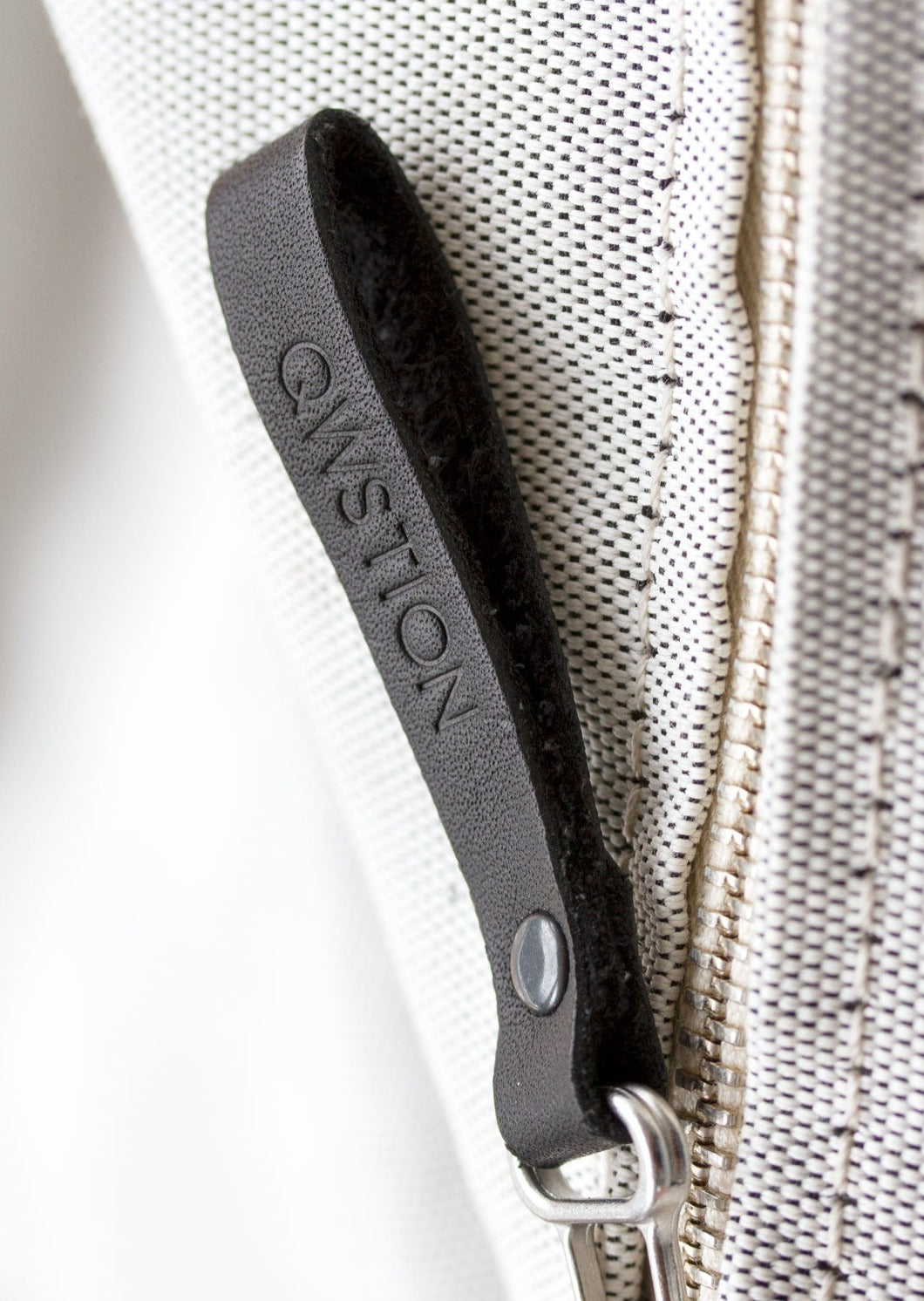 Zip Pack – Gravel - QWSTION