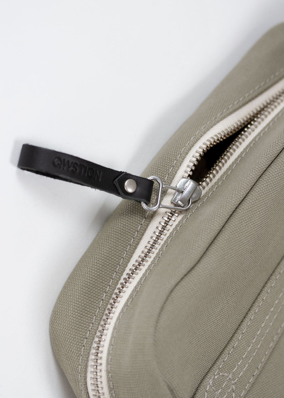 Bananatex Travel Kit Medium – Limestone - QWSTION