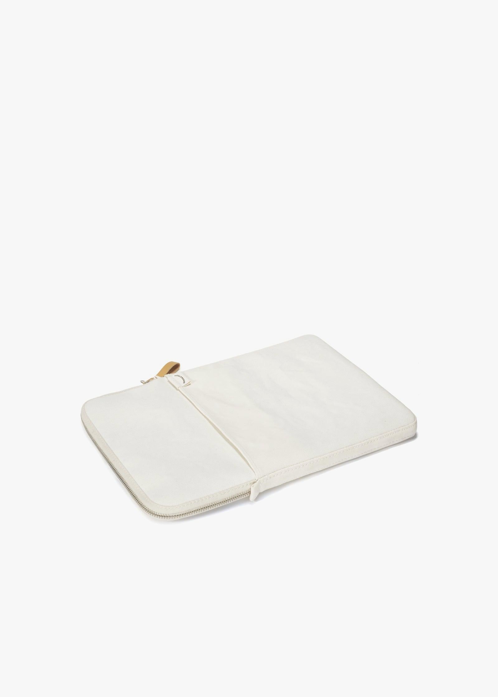 Bananatex Sleeve for Macbook 14" – Natural White - QWSTION